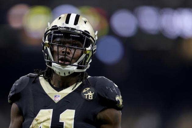 NEW ORLEANS, LOUISIANA - JANUARY 20: Alvin Kamara #41 of the New Orleans Saints looks on against the Los Angeles Rams during the fourth quarter in the NFC Championship game at the Mercedes-Benz Superdome on January 20, 2019 in New Orleans, Louisiana. (Photo by Jonathan Bachman/Getty Images)