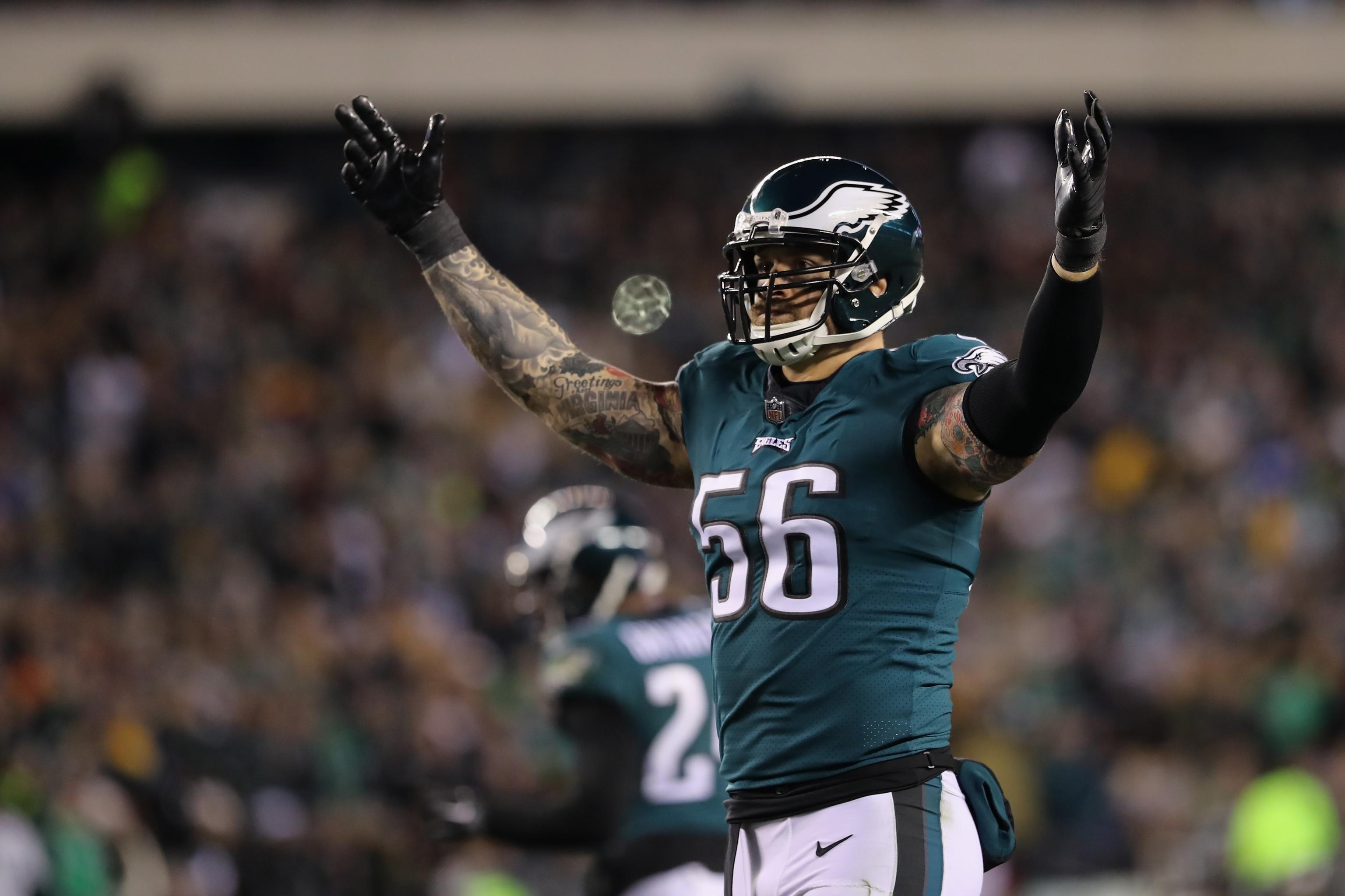 Chris Long of the Philadelphia Eagles to Donate Entire Salary