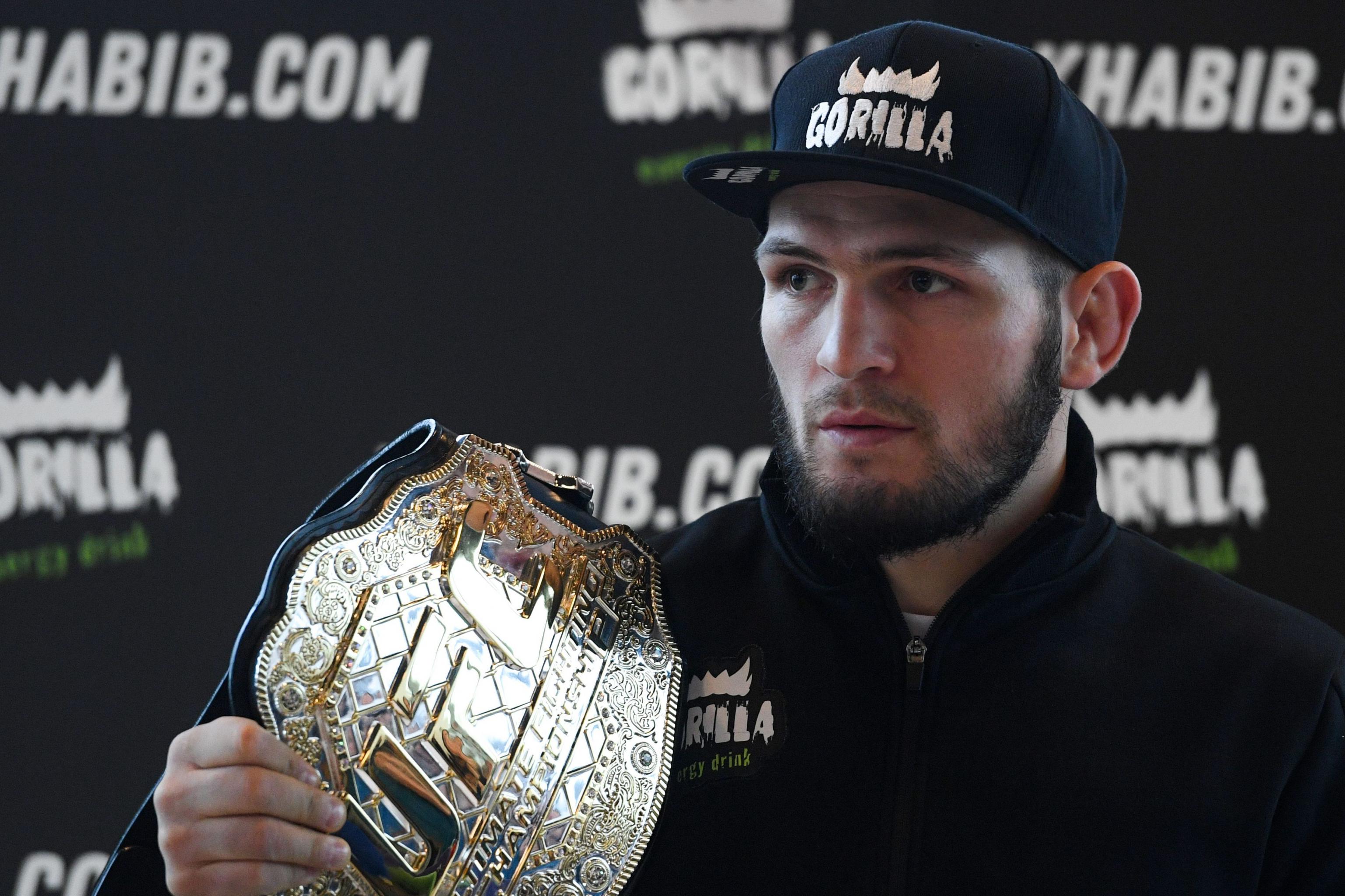 UFC's Khabib Nurmagomedov Poses for Picture with Chechen Leader Ramzan