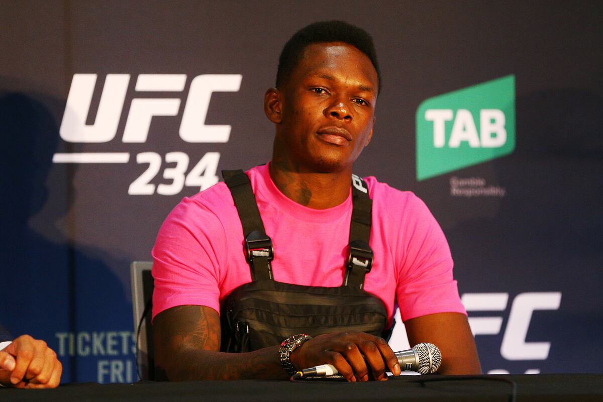 Israel Adesanya Q A Ufc Star On Netflix Celebrity And Anderson Silva Bleacher Report Latest News Videos And Highlights