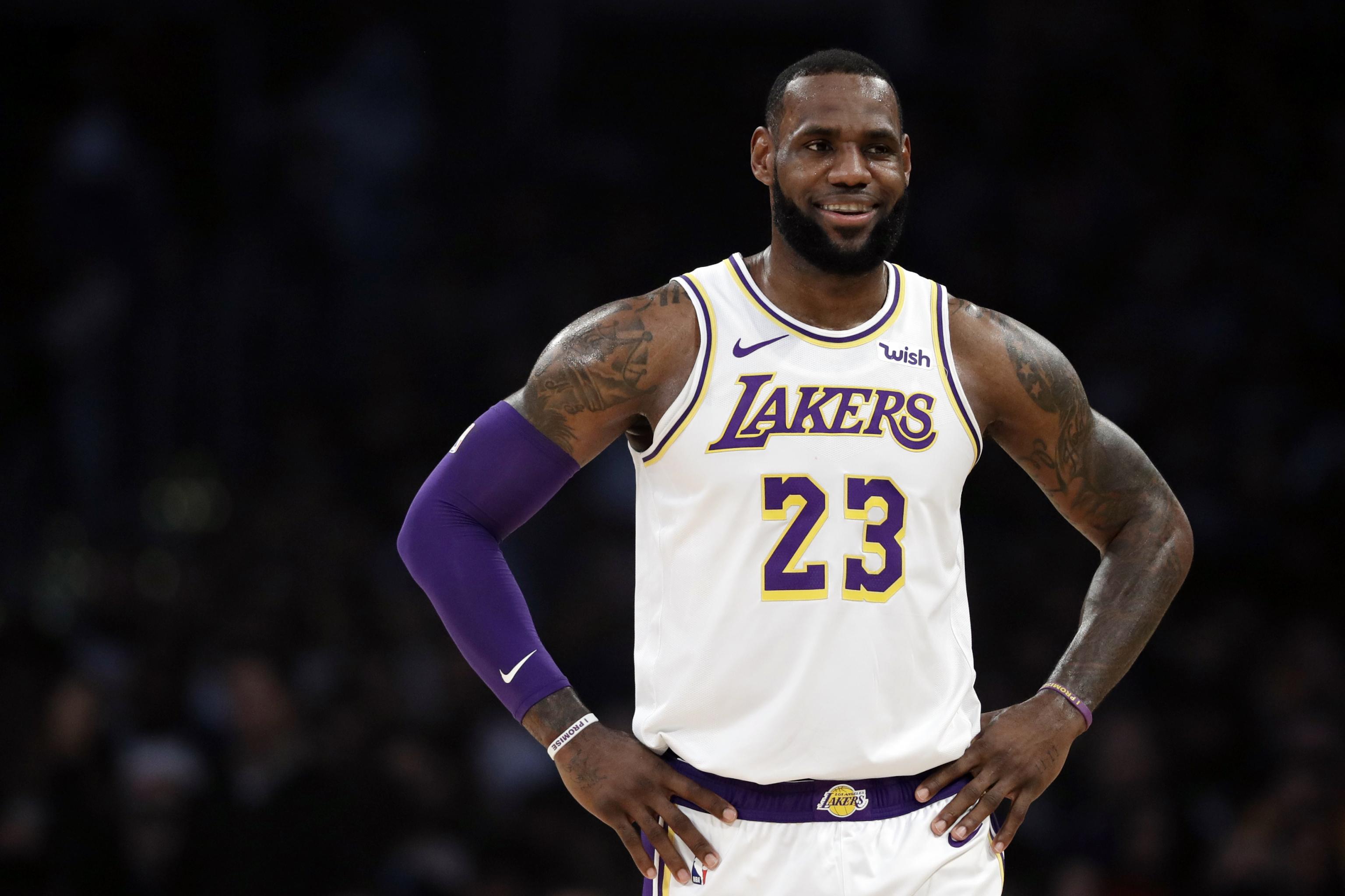 Lebron James To Return For Lakers Vs Pacers After Resting Against Warriors Bleacher Report Latest News Videos And Highlights