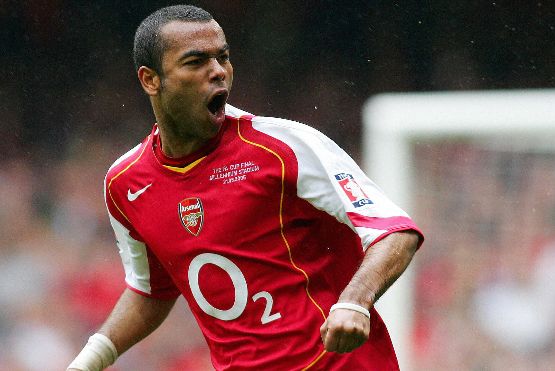 Ashley Cole Says He 'Was a Little Bit Stubborn' When He Left Arsenal for  Chelsea | Bleacher Report | Latest News, Videos and Highlights