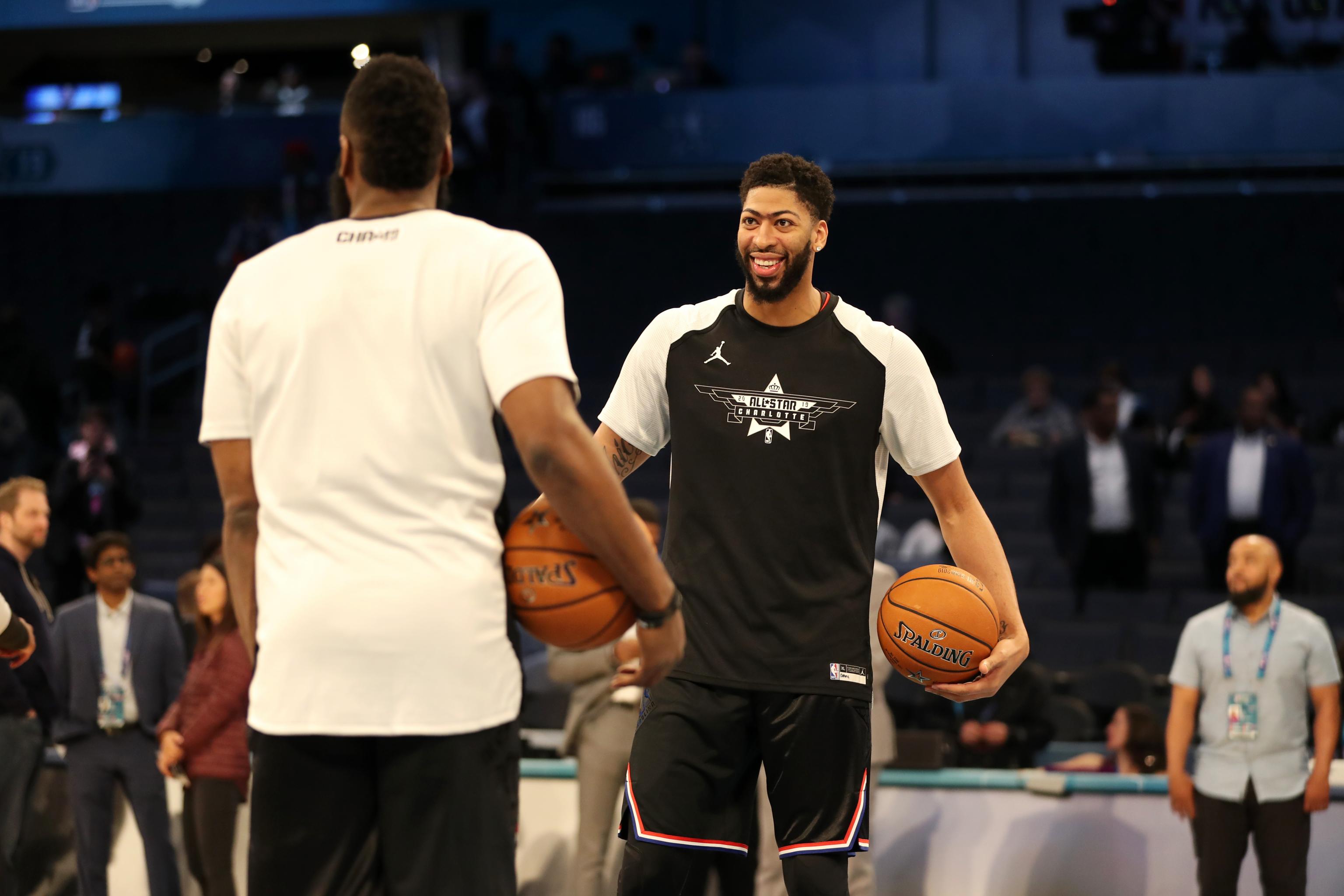 Anthony Davis Intends to Play Amid Rumors He's Played His Last Game for