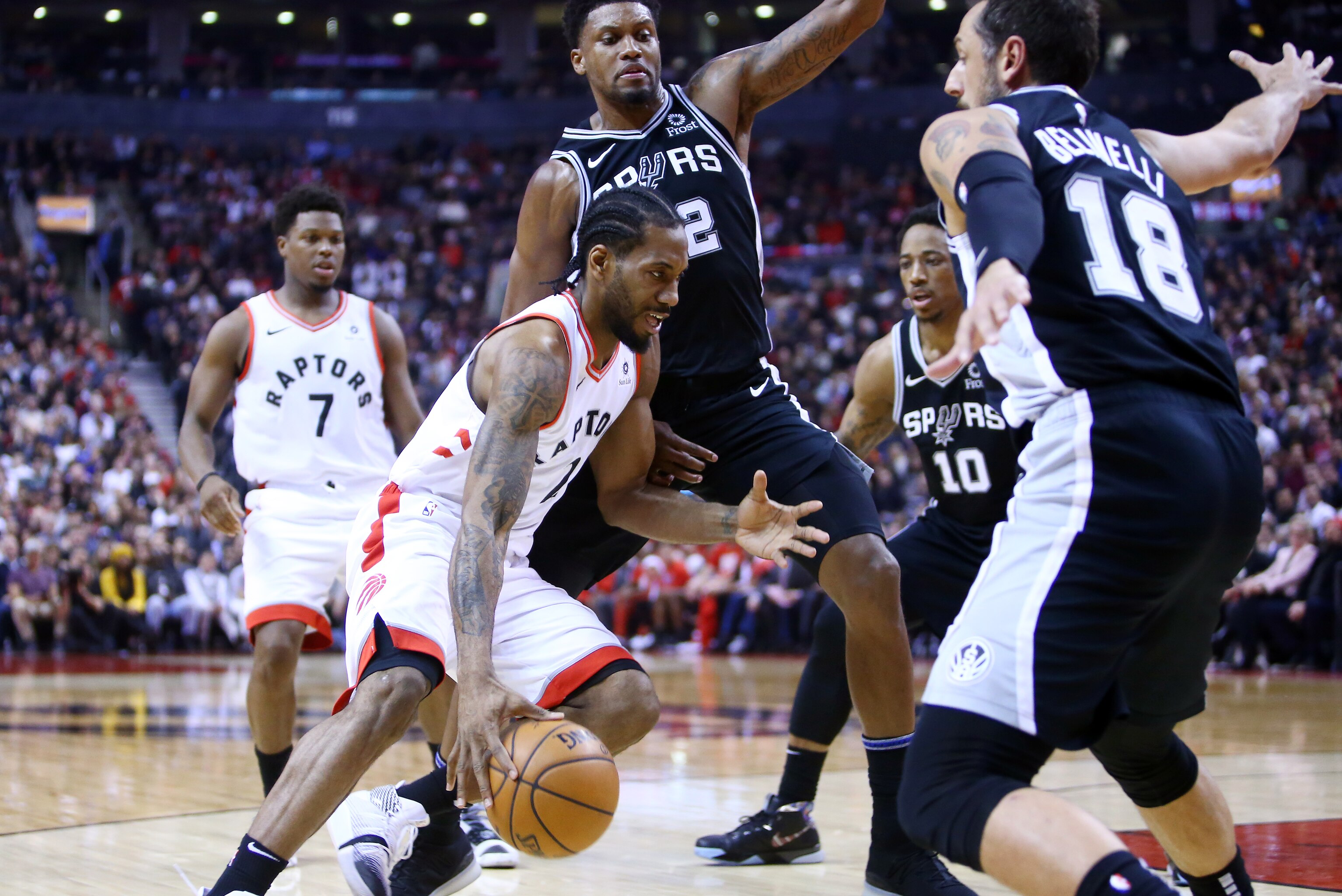 Kawhi Leonard Raptors Beat Spurs 120 117 In Demar Derozan S Return To Toronto Bleacher Report Latest News