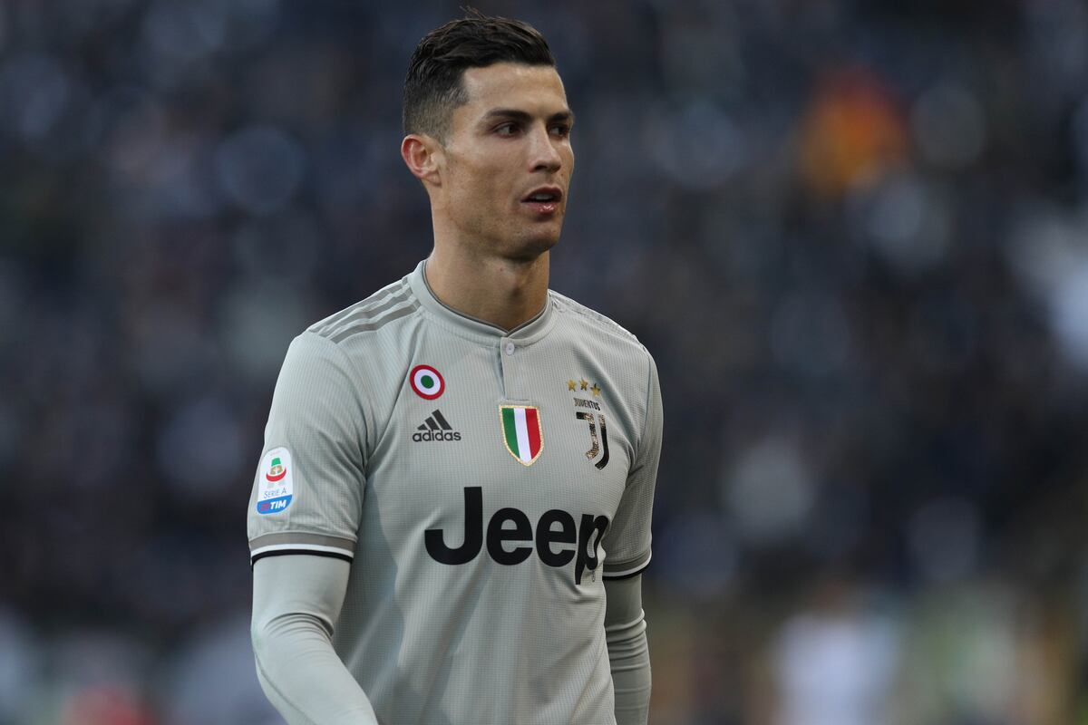 Cristiano Ronaldo Picks Up Ankle Injury, Trains Separately Ahead of ...