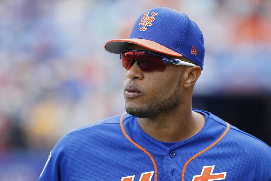 Robinson Cano Leaves Mets' Game vs. Cardinals with Hand Injury, X