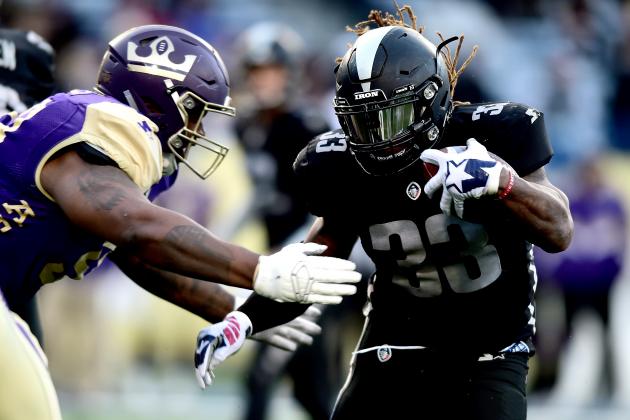 ATLANTA, GEORGIA - FEBRUARY 24: Trent Richardson #33 of Birmingham Iron carries the ball against the Atlanta Legends during the third quarter of the Alliance of American Football game at Georgia State Stadium on February 24, 2019 in Atlanta, Georgia. (Photo by Logan Riely/AAF/Getty Images)