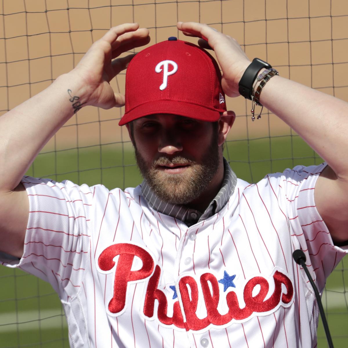 Philadelphia Phillies: Bryce Harper honors Roy Halladay