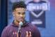 INDIANAPOLIS, IN - 1 de março: Kyler Murray # QB11 do Oklahoma Sooners é visto na 2019 NFL Combine no Lucas Oil Stadium em 1 de março de 2019 em Indianapolis, Indiana. (Foto de Michael Hickey / Getty Images)