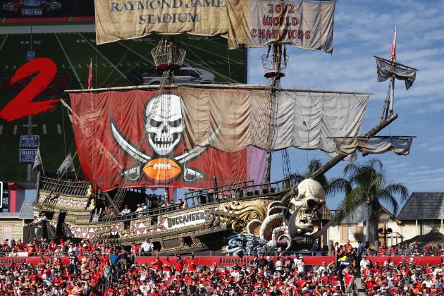TAMPA, FL - NOVEMBER 13: General view of the Buccaneer pirate ship during the game between the Tampa Bay Buccaneers and Chicago Bears at Raymond James Stadium on November 13, 2016 in Tampa, Florida. The Bucs defeated the Bears 36-10. (Photo by Joe Robbins/Getty Images) *** Local Caption ***