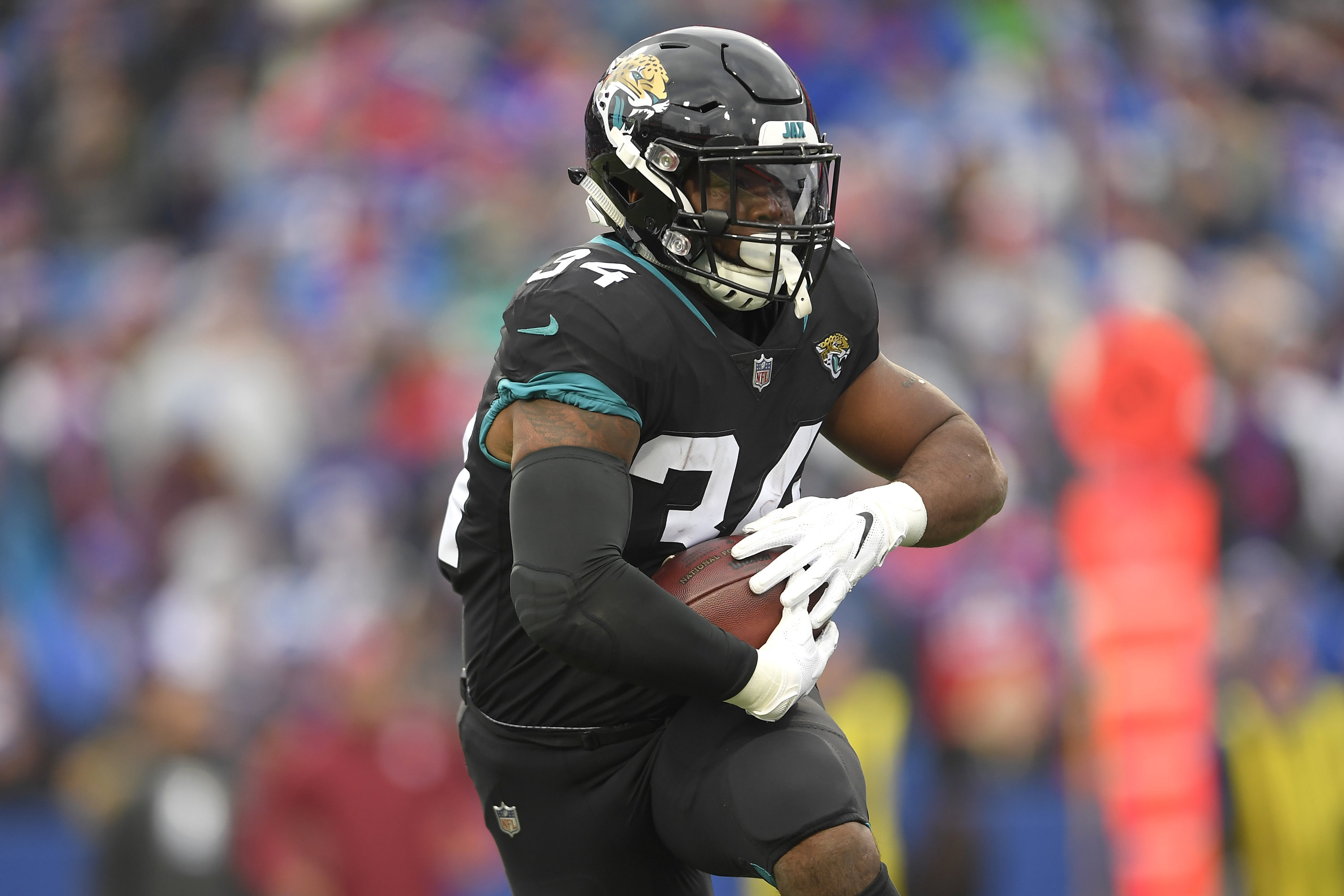 Carlos Hyde joins Jacksonville Jaguars from Cleveland Browns, NFL News