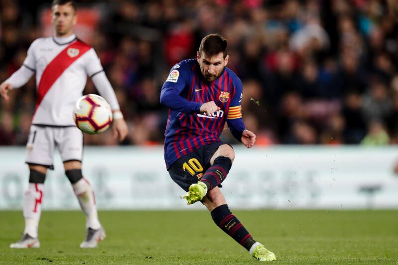 BARCELONA, SPAIN - MARCH 9: Lionel Messi of FC Barcelona during the La Liga Santander match between FC Barcelona v Rayo Vallecano at the Camp Nou on March 9, 2019 in Barcelona Spain (Photo by Jeroen Meuwsen/Soccrates/Getty Images)