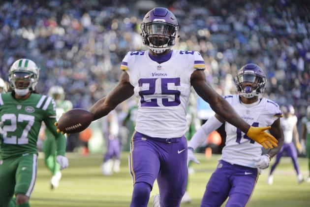 FILE- In this Sunday, Oct. 21, 2018, file photo, Minnesota Vikings running back Latavius Murray (25) celebrates after rushing for a 38-yard touchdown during the second half of an NFL football game against the New York Jets in East Rutherford, N.J. Fantasy’s midpoint also signals some players who have been on the outer edge of a breakthrough. A handful of talents that have flown under the radar or benefited from the trade deadline will use this week as a jumping off point. (AP Photo/Howard Simmons, File)