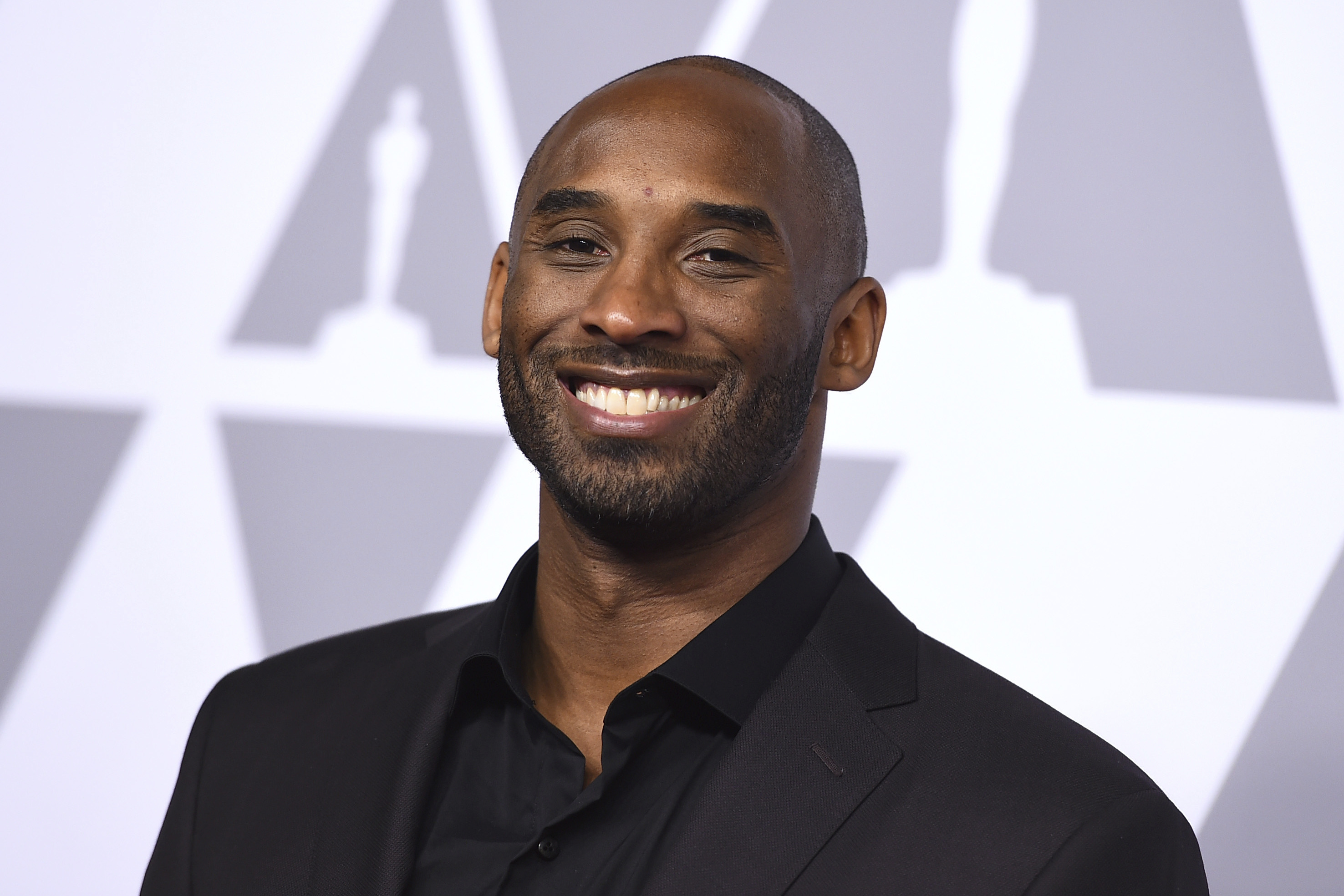 Kobe's stolen high school jersey is returned - ESPN