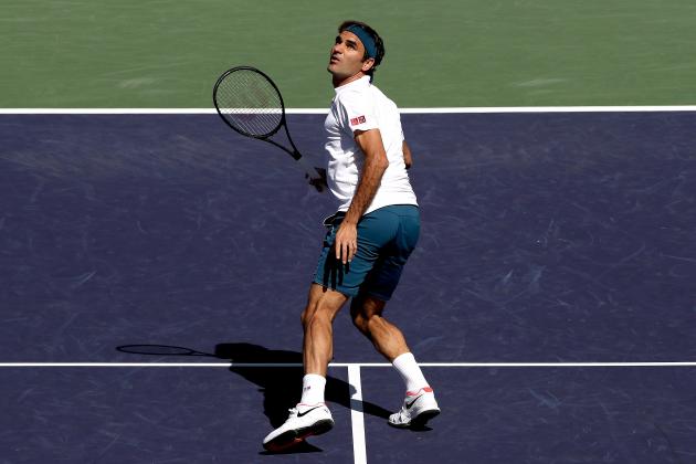 INDIAN WELLS, CALIFORNIA - MARCH 15: Roger Federer of Switzerland plays Hubert Hurkacz of Poland during the quarterfinals of the BNP Paribas Open at the Indian Wells Tennis Garden on March 15, 2019 in Indian Wells, California. (Photo by Matthew Stockman/Getty Images)