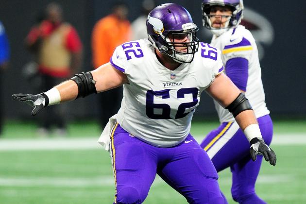 ATLANTA, GA - DECEMBER 03: Nick Easton #62 of the Minnesota Vikings blocks against the Atlanta Falcons at Mercedes-Benz Stadium on December 3, 2017 in Atlanta, Georgia. (Photo by Scott Cunningham/Getty Images)