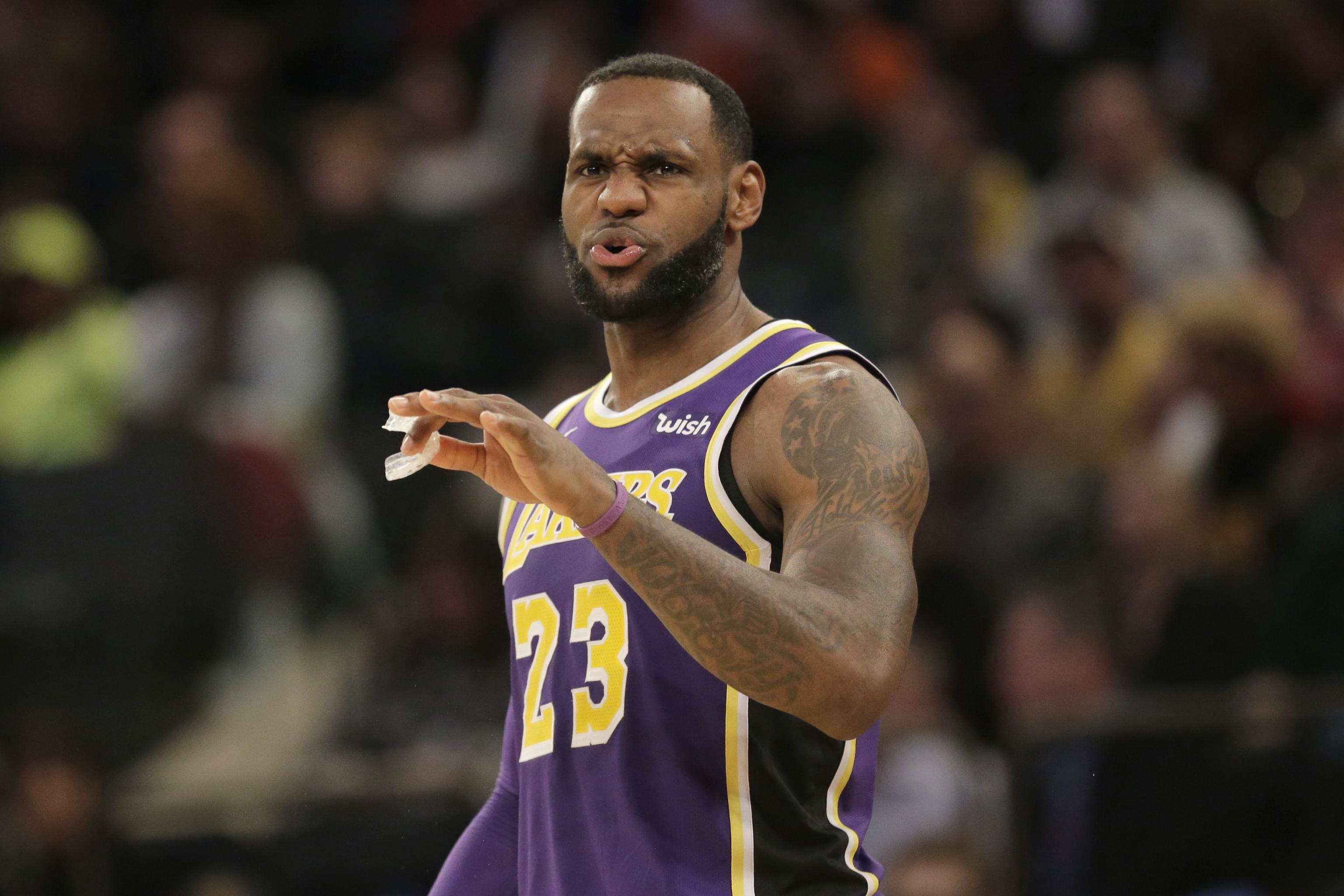 It's time for LeBron and the Lakers to copy the Clippers and embrace load  management