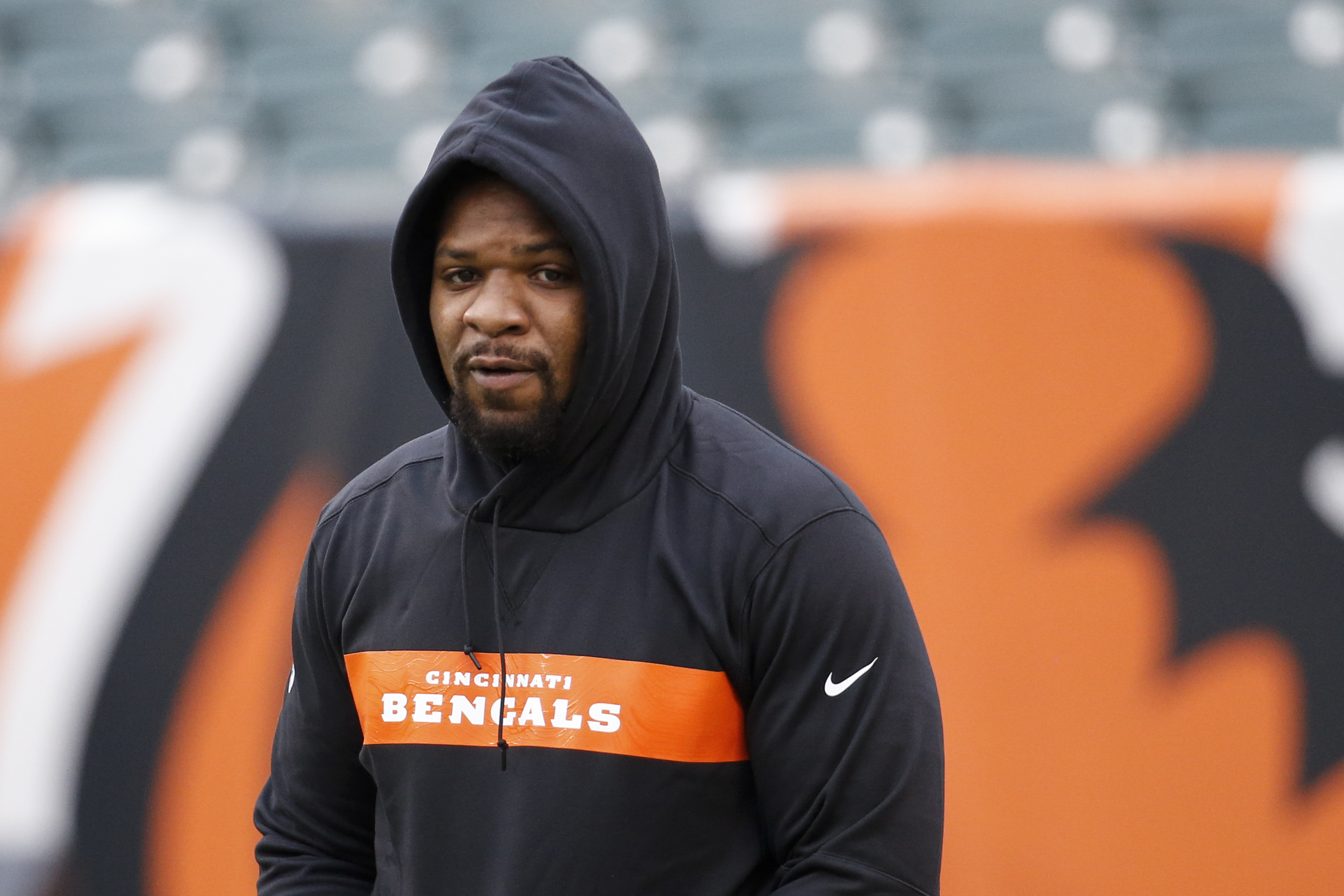 Vontaze Burfict on joining nemesis Antonio Brown on Raiders: 'It's all  positive, man'