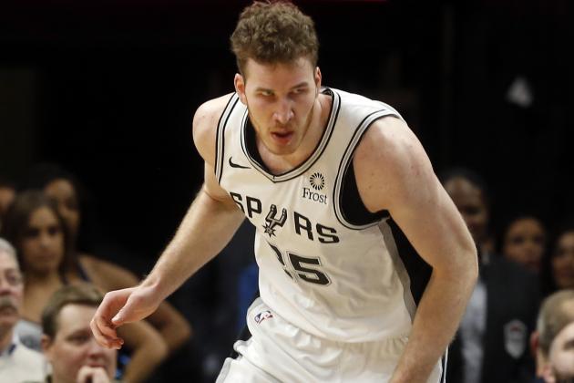 San Antonio Spurs' Jakob Poeltl of Austria plays against the Minnesota Timberwolves in an NBA basketball game Wednesday, Nov. 28, 2018, in Minneapolis. (AP Photo/Jim Mone)