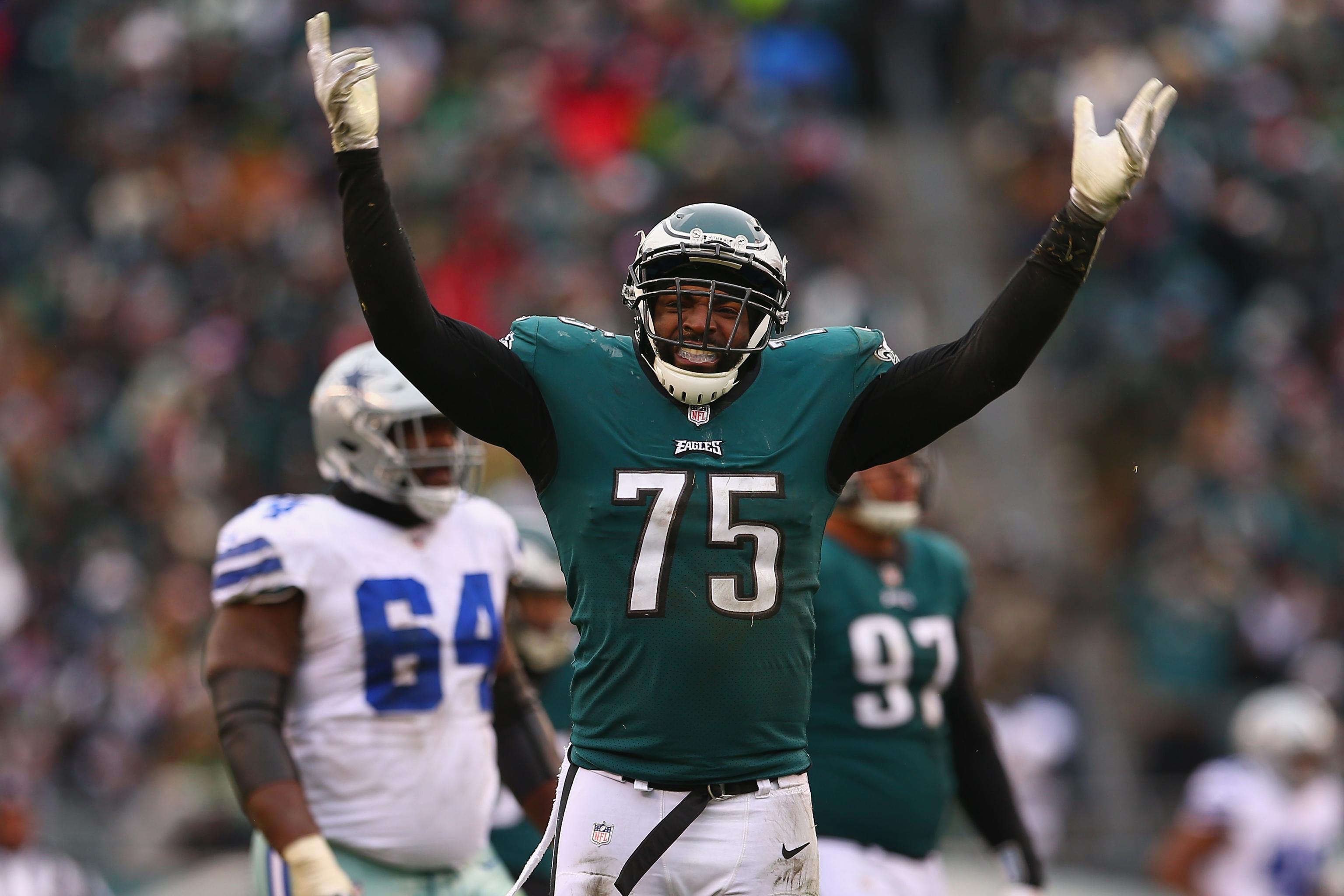 Eagles sign DE Vinny Curry to a one-year contract