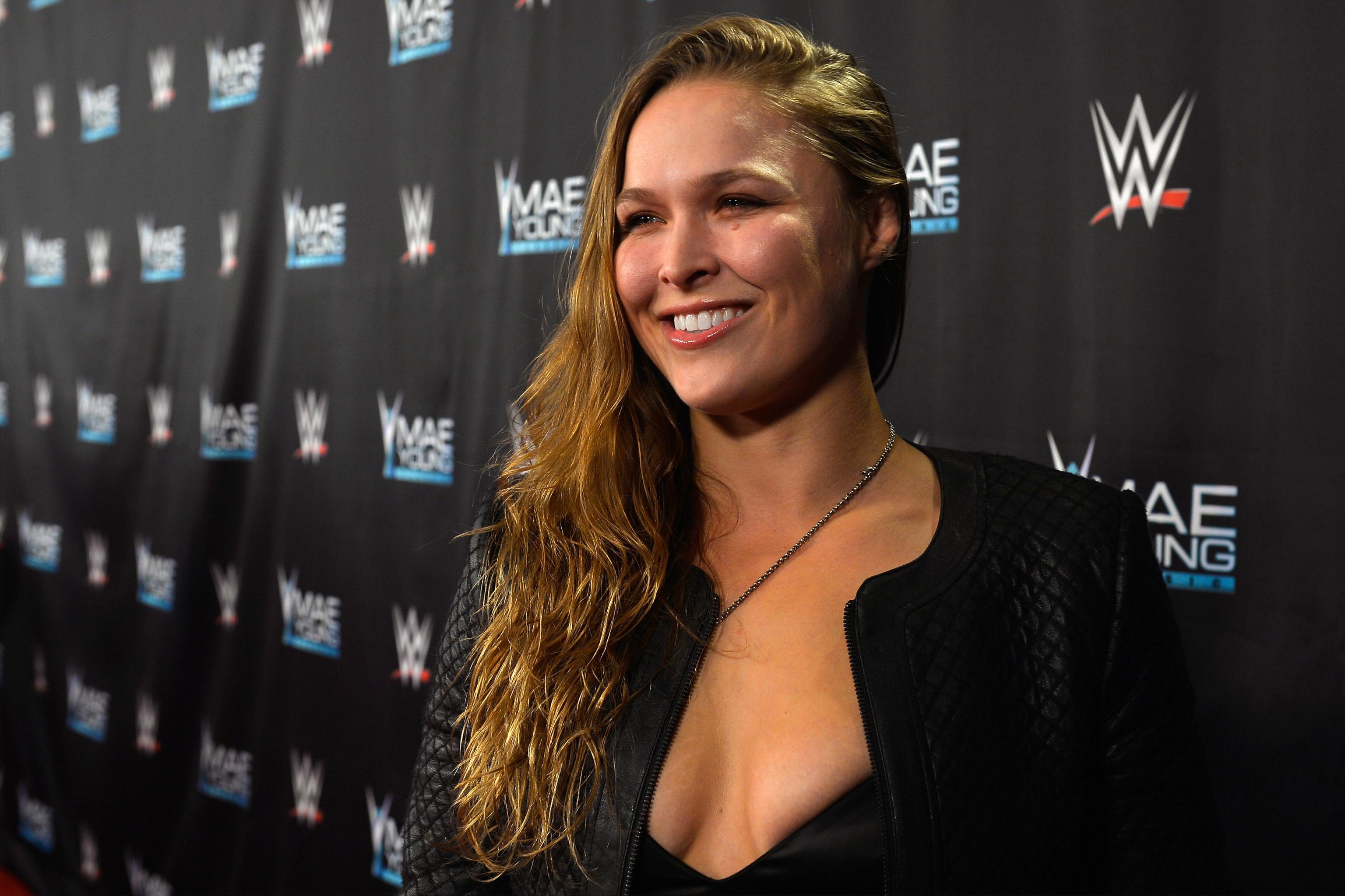 3072px x 2048px - Ronda Rousey vs. Becky Lynch vs. Charlotte Will Main-Event WWE WrestleMania  35 | News, Scores, Highlights, Stats, and Rumors | Bleacher Report
