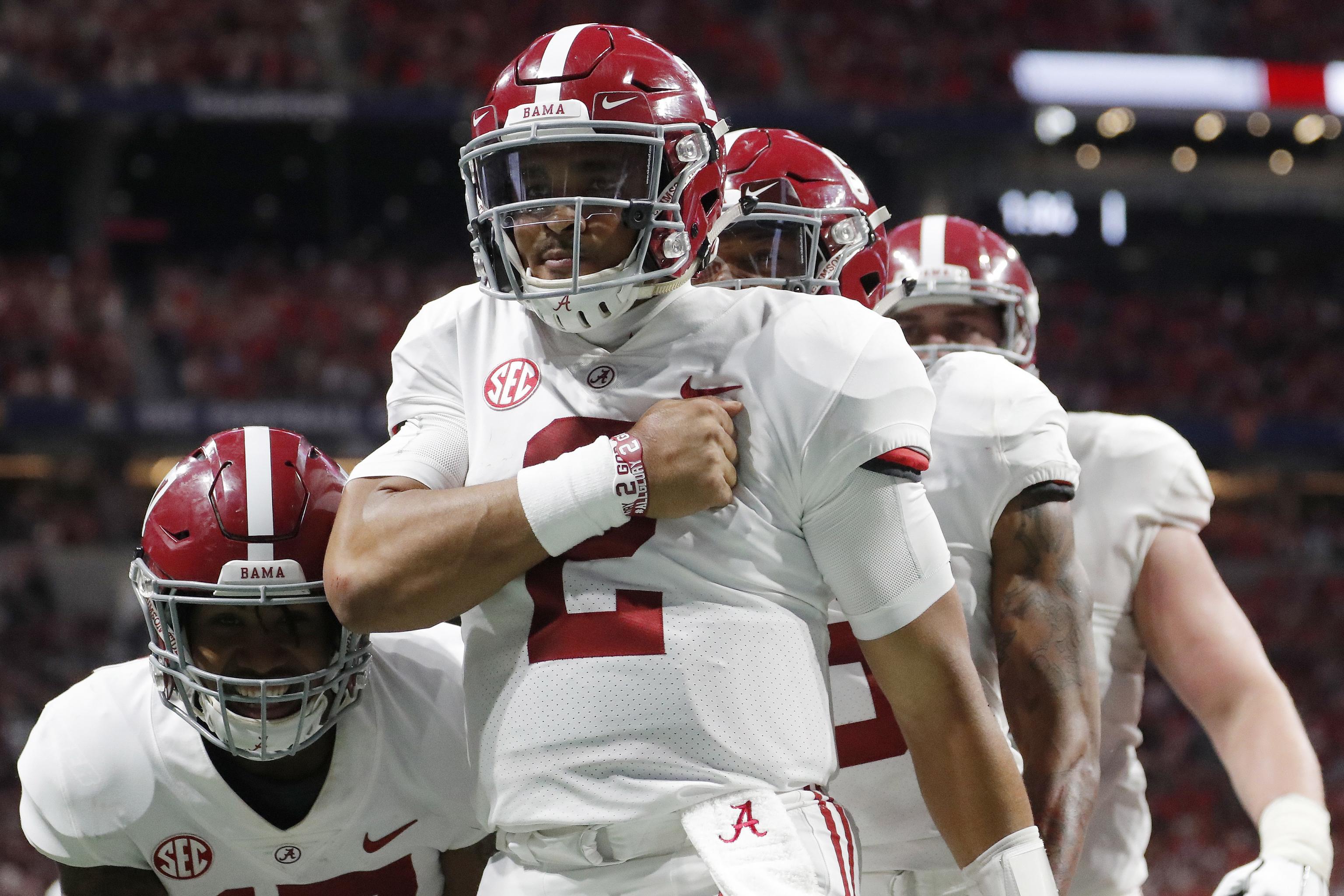 Roll Sooner: How Oklahoma's Jalen Hurts captivated two of college