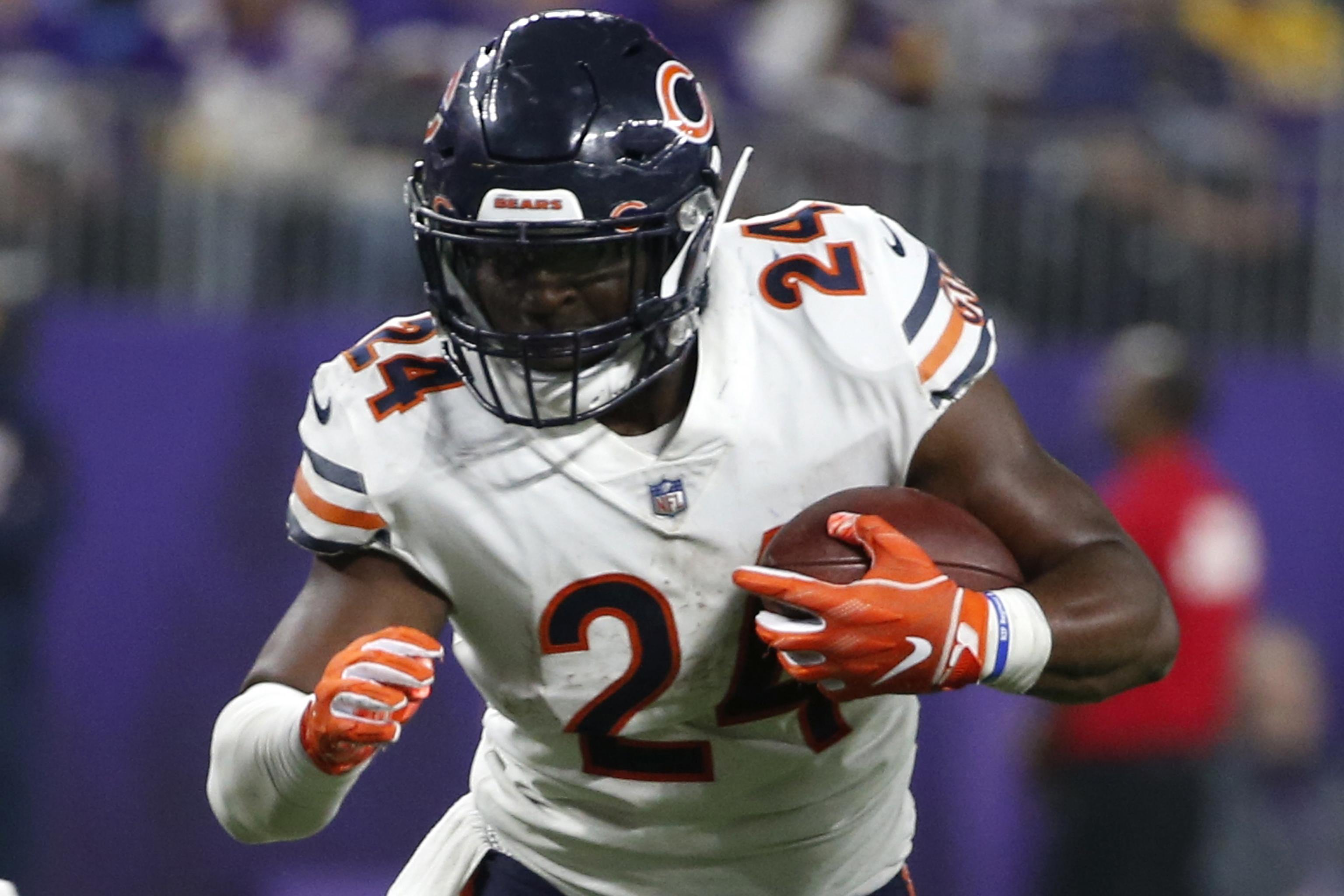 Former Bears, Eagles RB Jordan Howard to sign with Dolphins 