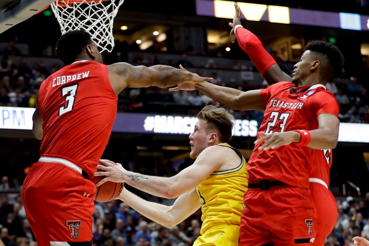 Elite 8 Bracket Predictions, Odds, Updated Schedule and More News