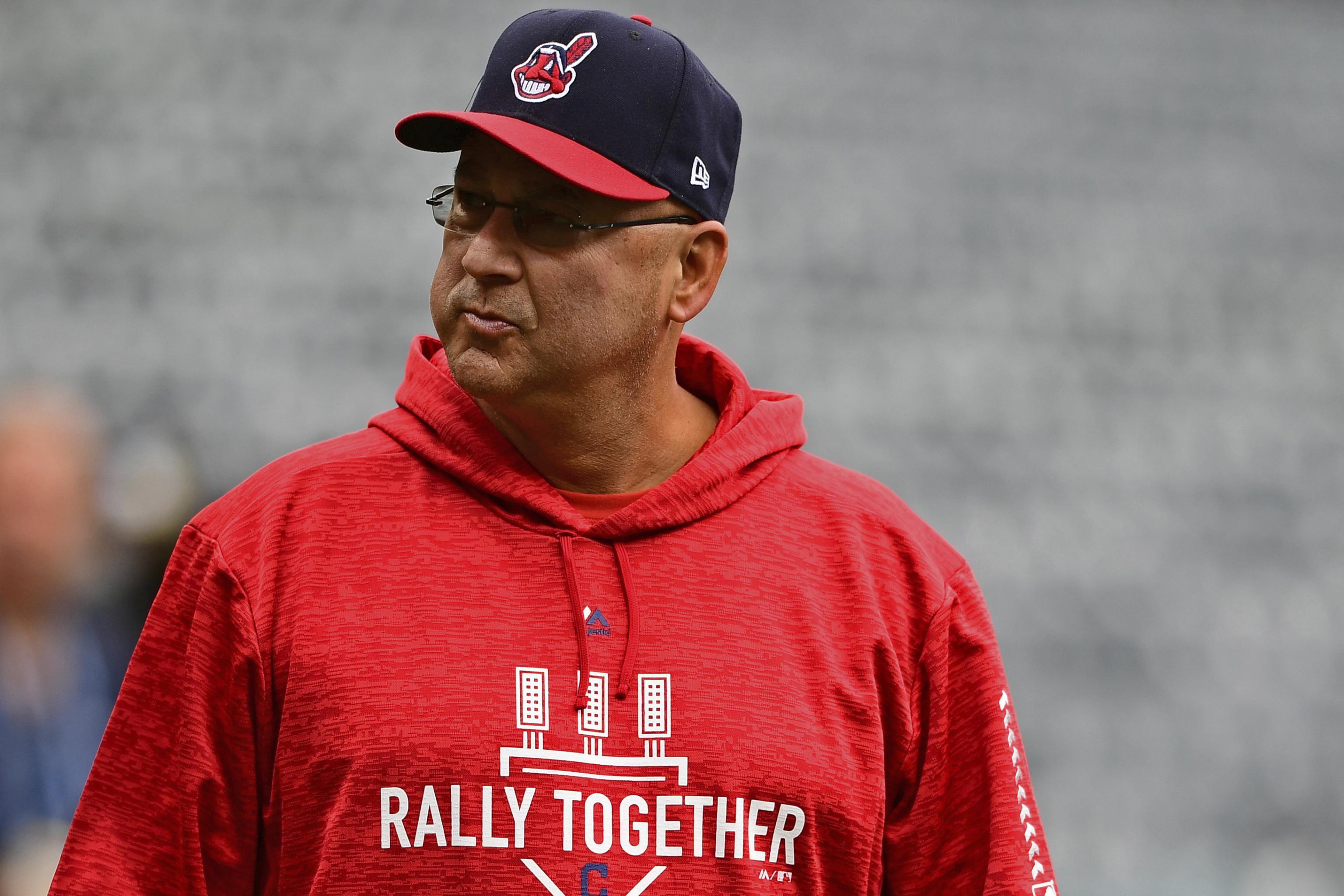 Indians, Terry Francona agree to 2-year extension