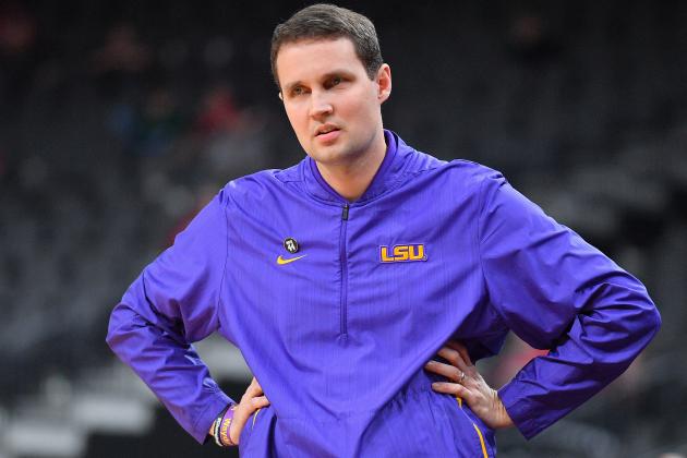 LAS VEGAS, NEVADA - DECEMBER 15: Head coach Will Wade of the LSU Tigers looks on during his team's game against the Saint Mary's Gaels at T-Mobile Arena on December 15, 2018 in Las Vegas, Nevada. (Photo by Sam Wasson/Getty Images)