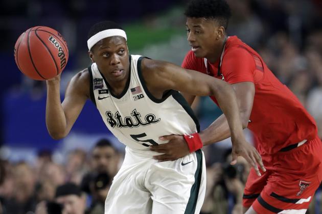 Michigan State's Cassius Winston (5) drives against Texas Tech's Jarrett Culver during the second half in the semifinals of the Final Four NCAA college basketball tournament, Saturday, April 6, 2019, in Minneapolis. (AP Photo/Jeff Roberson)