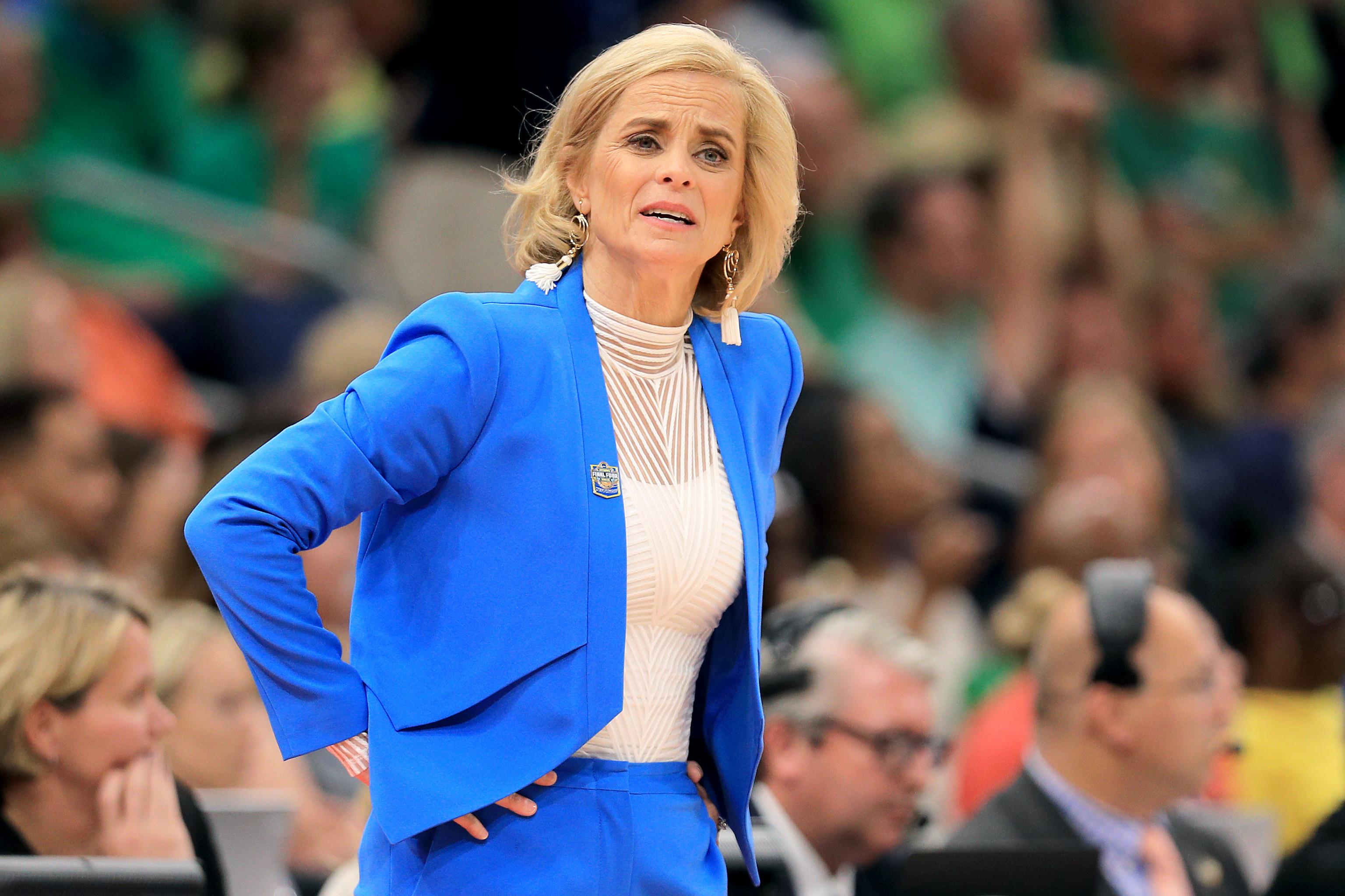 You guys think Woodward goes after Kim Mulkey? | TigerDroppings.com3072 x 2048