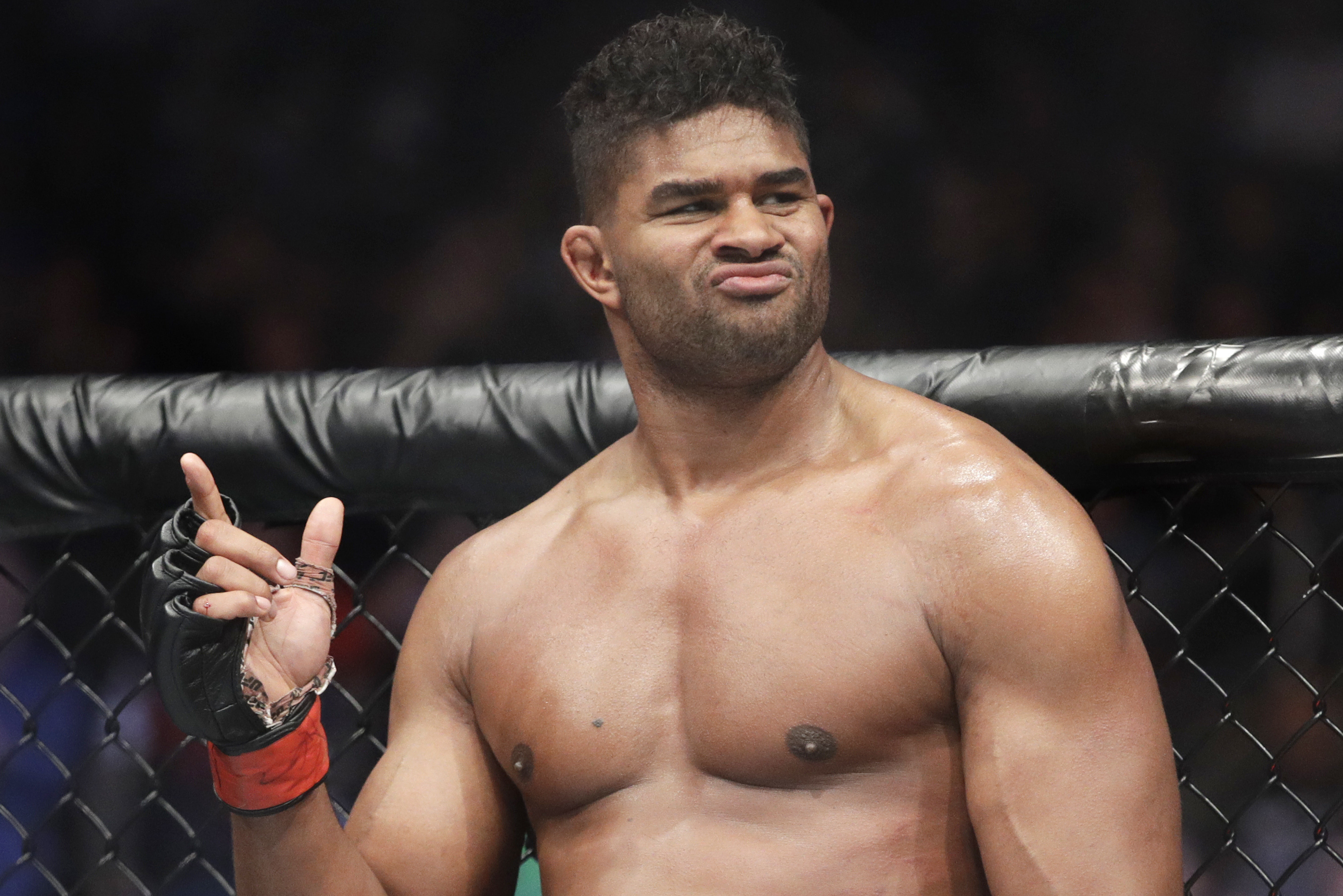 Ufc Fight Night 149 Results Alistair Overeem Tkos Alexey Oleynik In 1st Round Bleacher Report Latest News Videos And Highlights