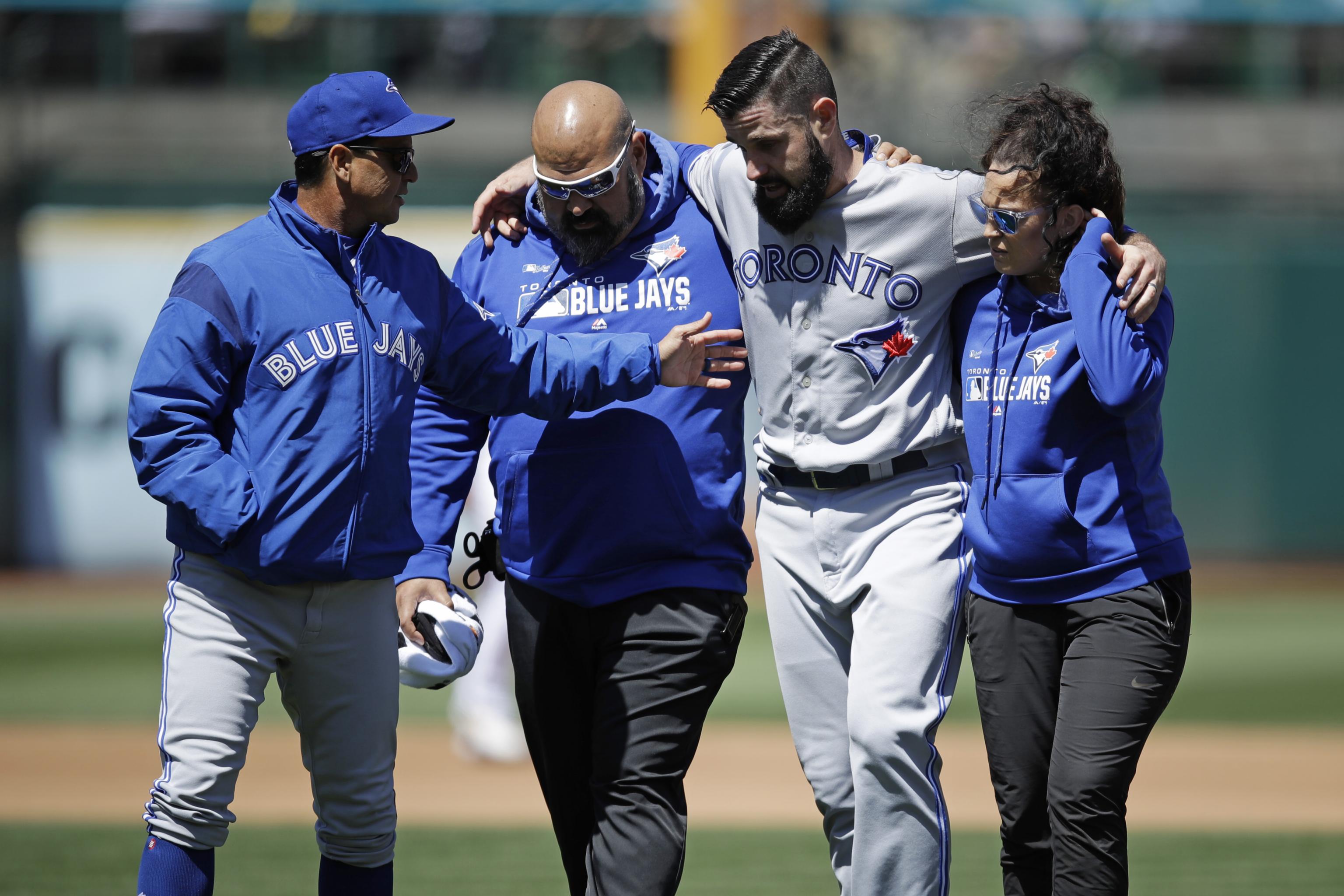 What to Wear to Bandwagon the Toronto Blue Jays This Season