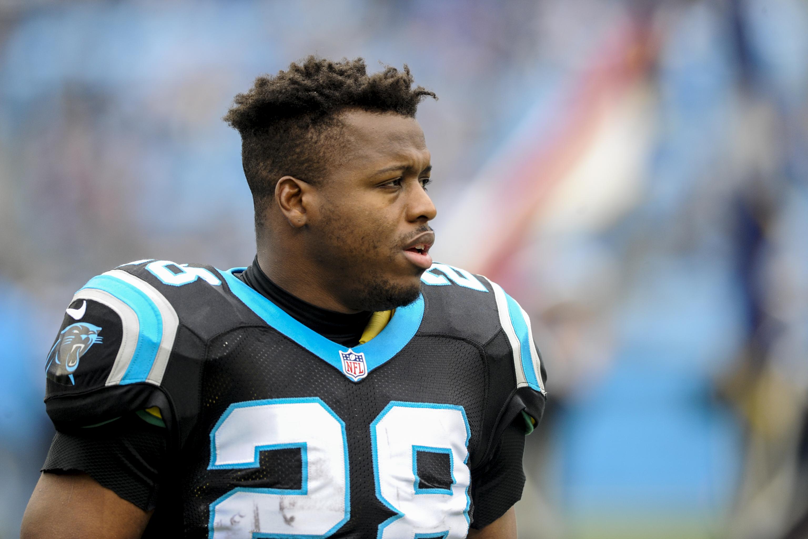 Jonathan Stewart retires with Carolina Panthers after flopping