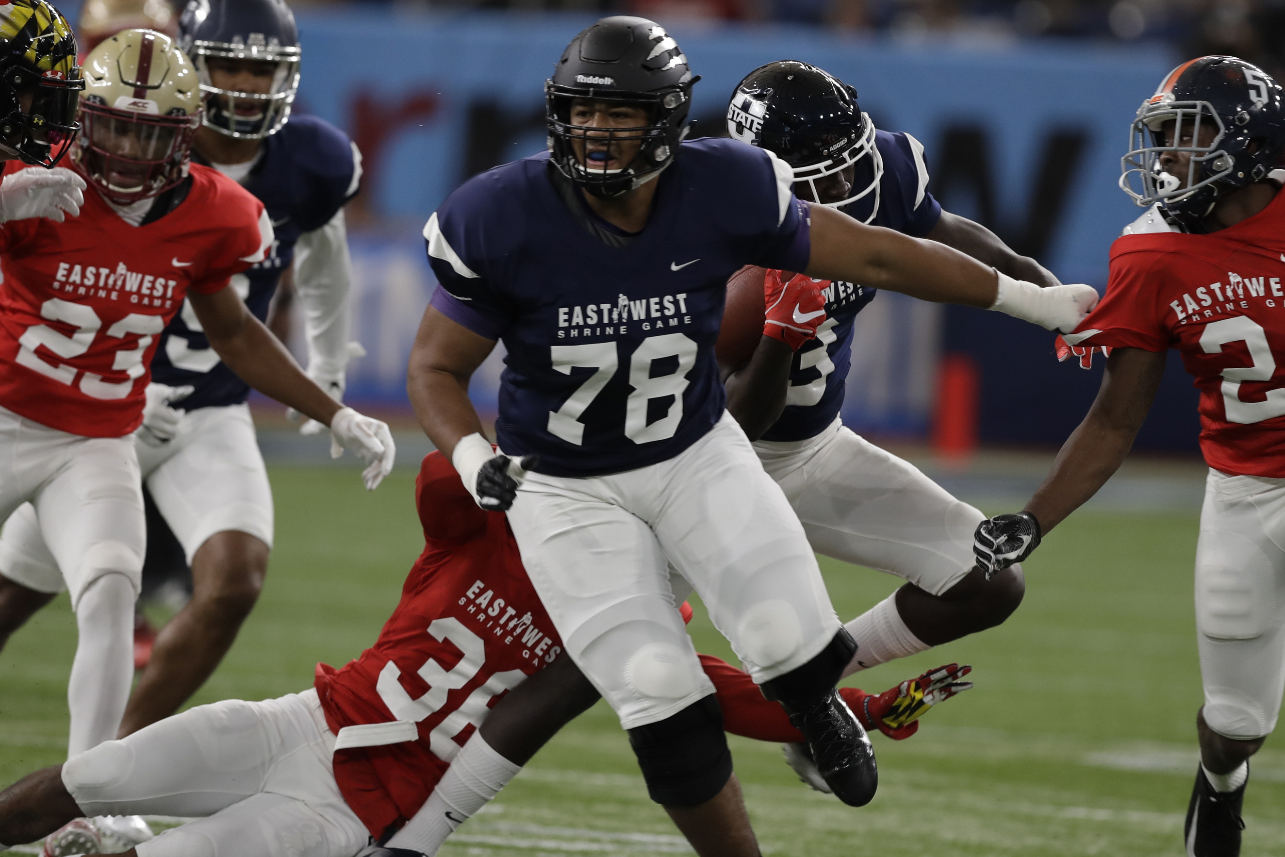 USF Football's Trey Pipkins selected in third round of NFL Draft by Los  Angeles Chargers