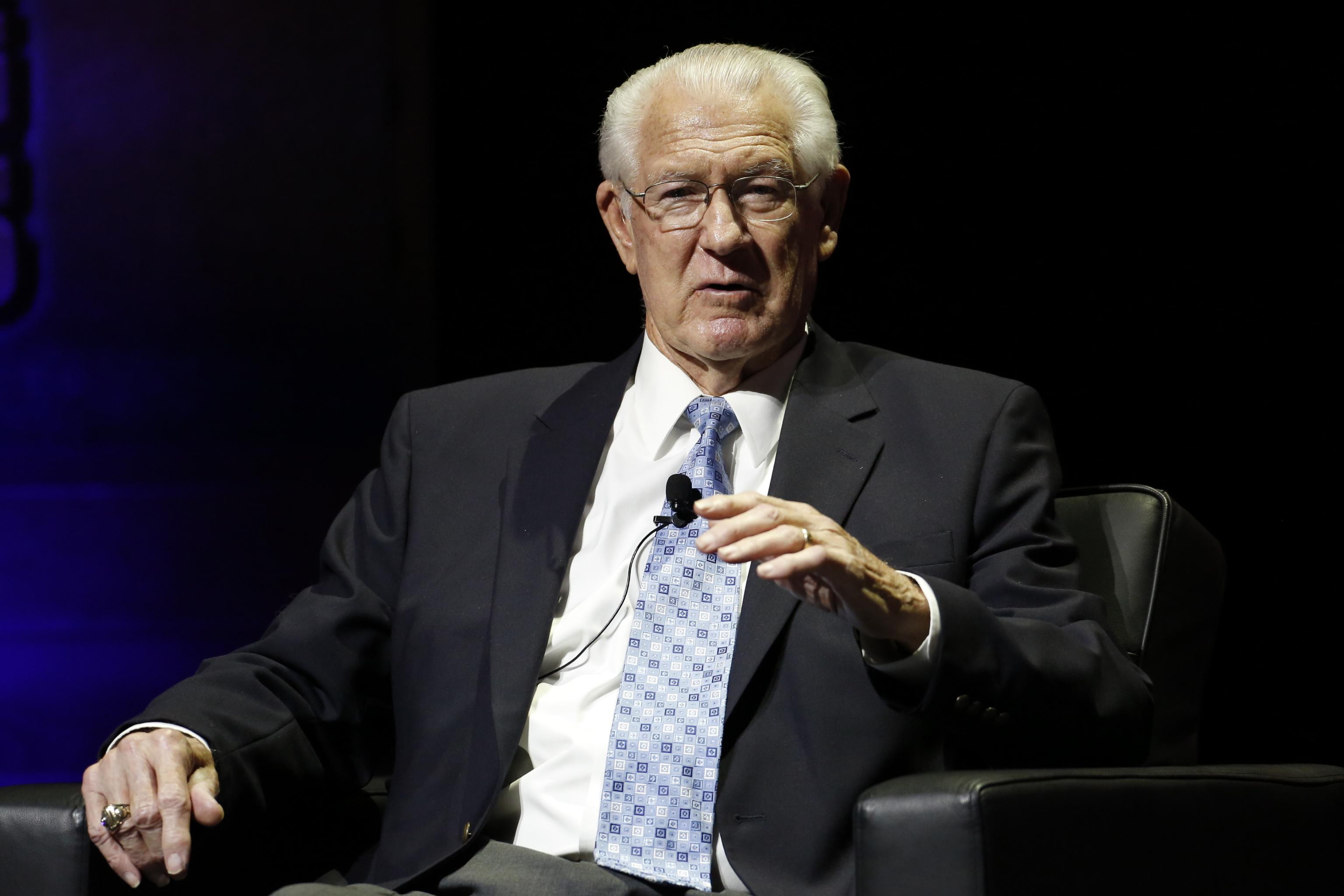 John Havlicek, Celtics great with mighty steal, dies at 79