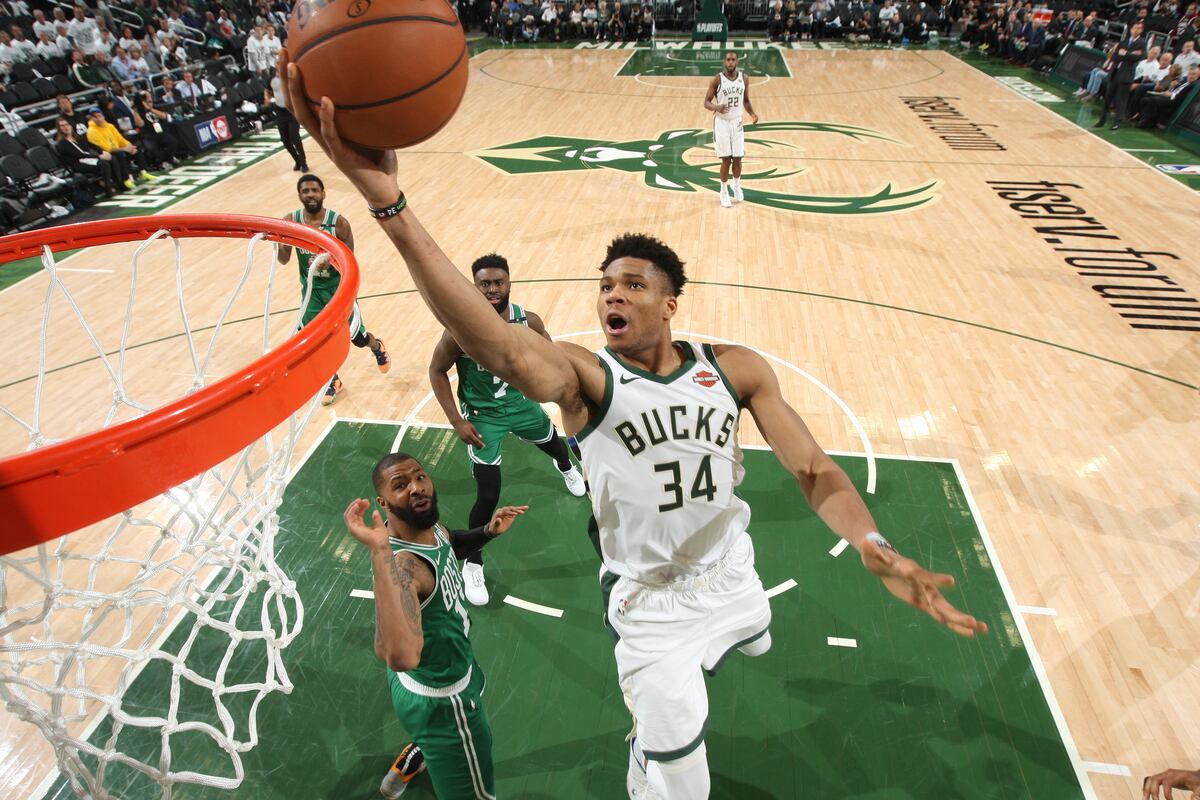 Giannis, Khris Middleton Dominate as Bucks Down Kyrie Irving, Celtics