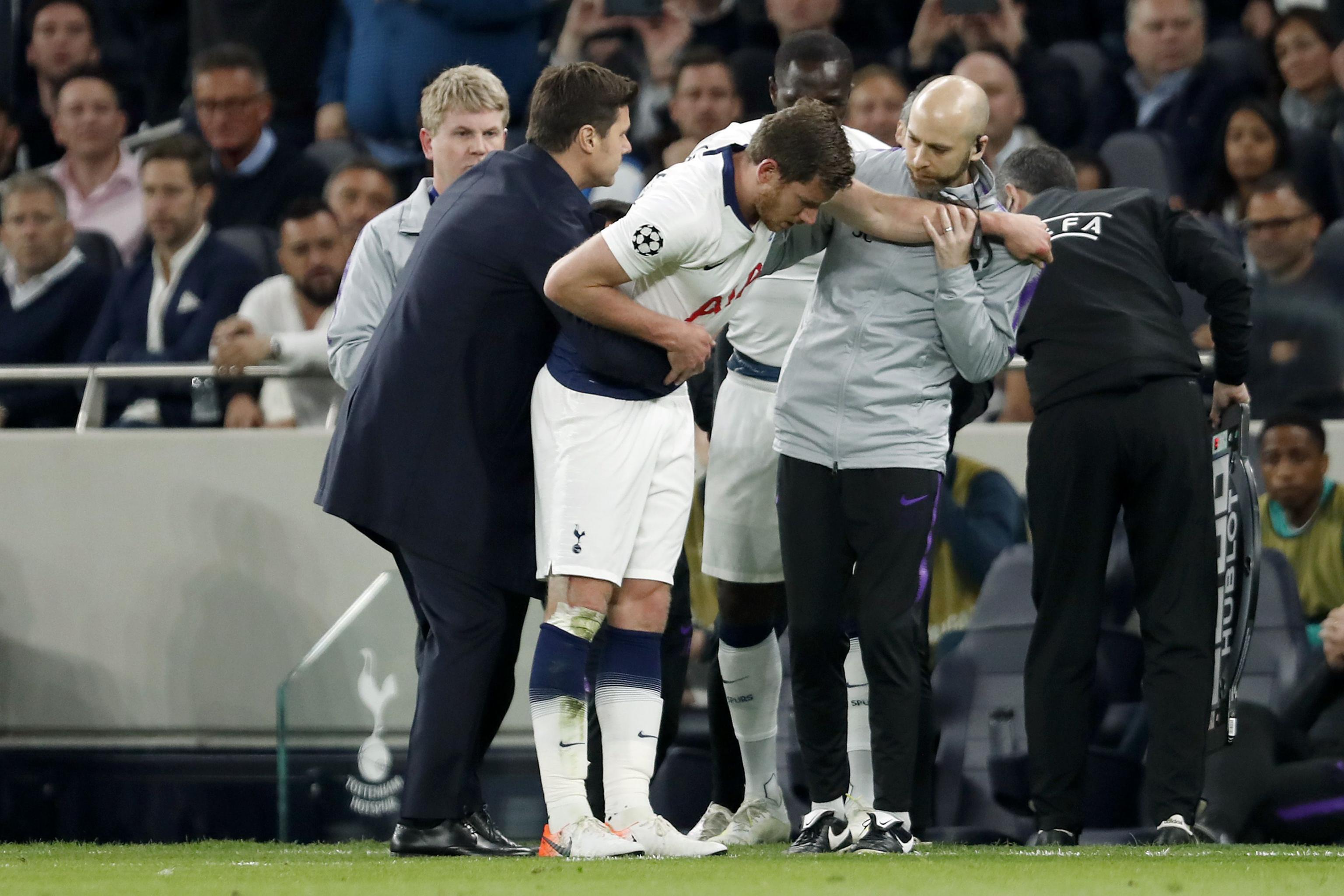 Tottenham S Jan Vertonghen Suffered Nose Injury Not Concussion In Ucl Vs Ajax Bleacher Report Latest News Videos And Highlights