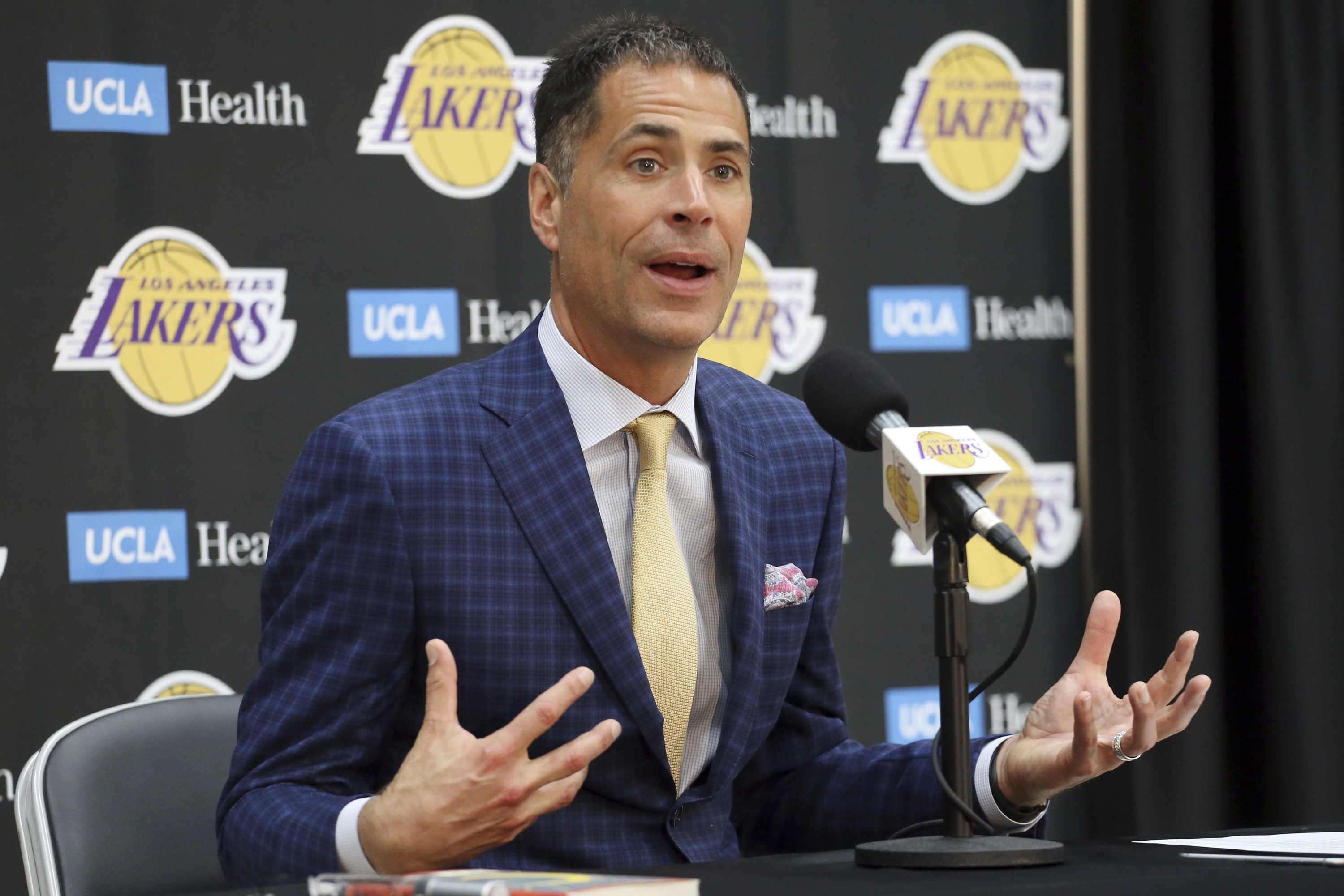 rob pelinka black lakers jacket