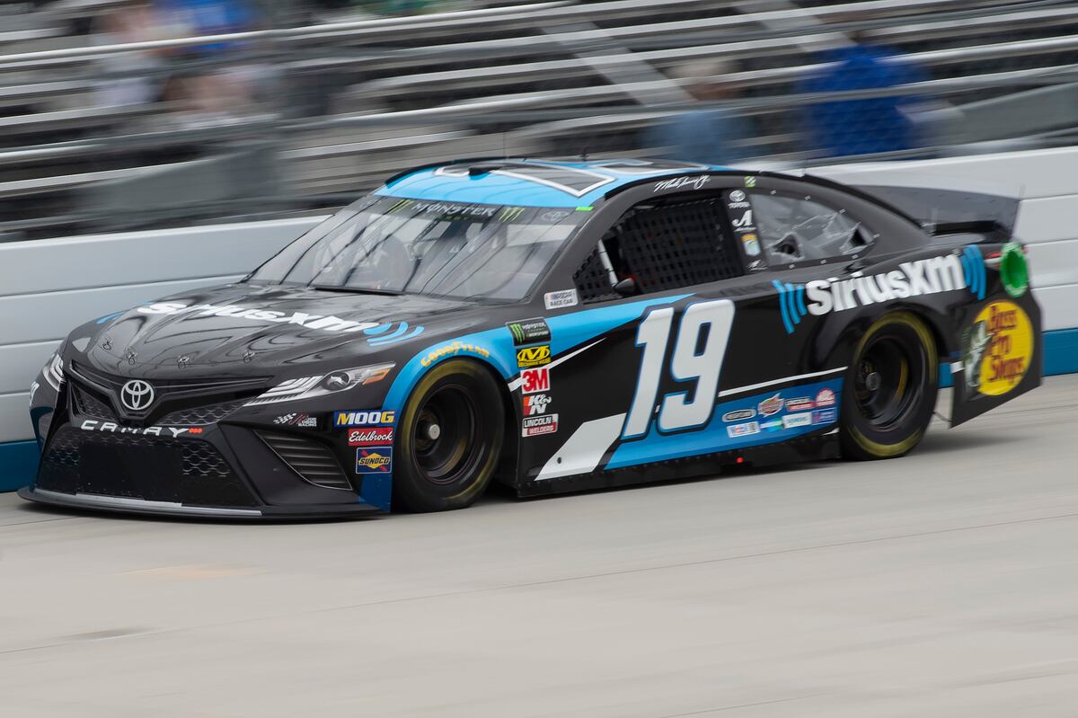 Nascar At Dover 2019 Results Martin Truex Jr Holds Off Alex Bowman For Win Bleacher Report Latest News Videos And Highlights