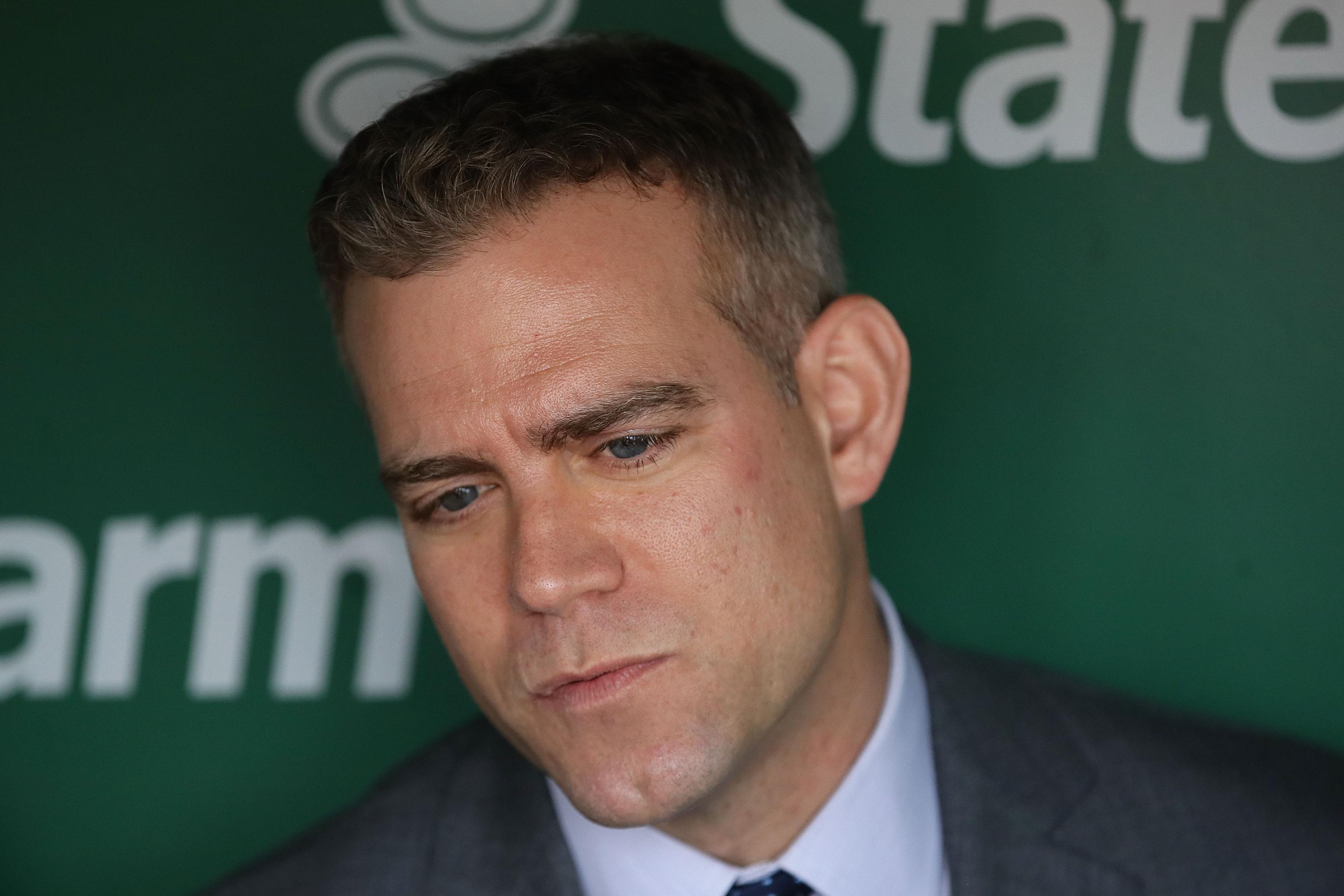 Theo Epstein Welcomes Steve Bartman Back to Wrigley