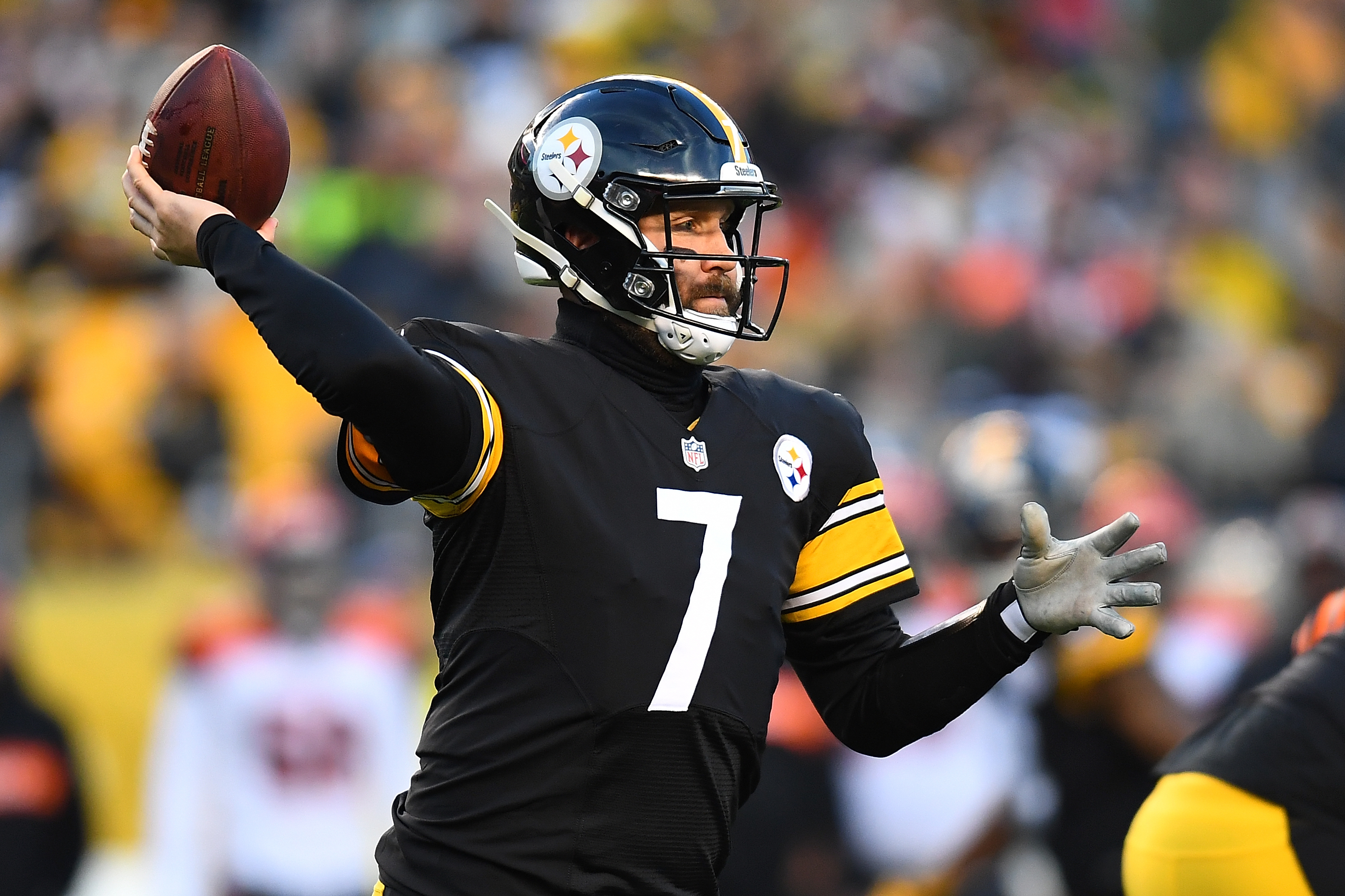 Roethlisberger, Steelers begin negotiations on new deal