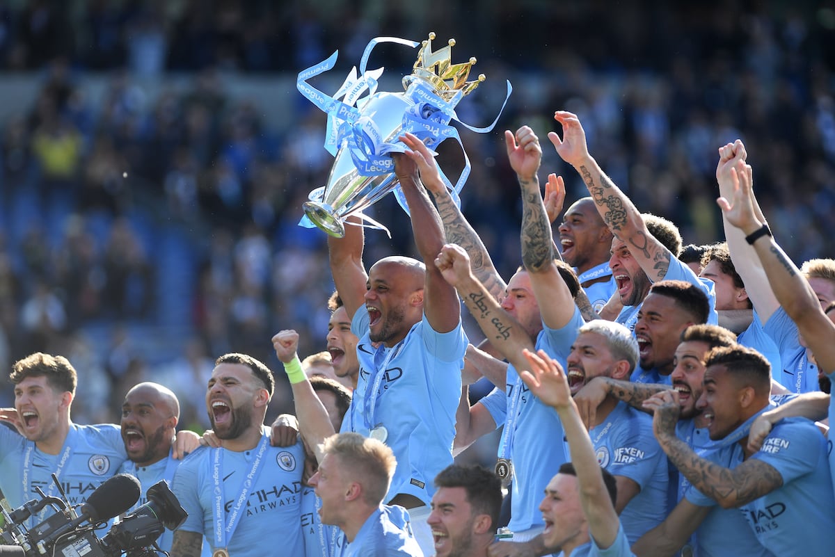 Manchester City News Video: Watch Manchester City Celebrate Premier League Title with Fans