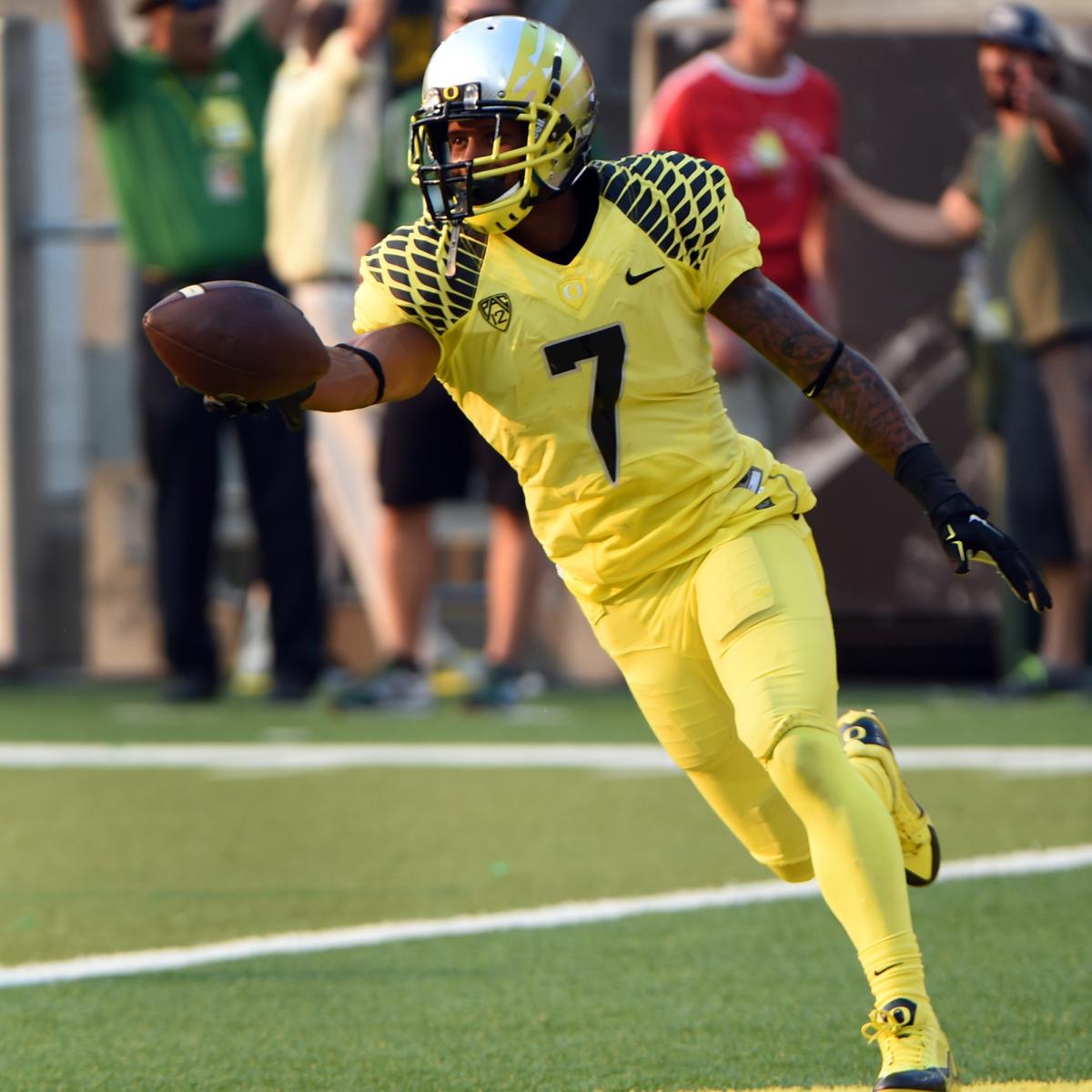 Ex Oregon Wr Keanon Lowe Stops Armed Man At Portland High School