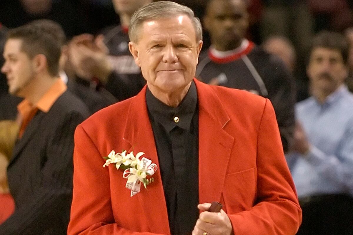 photo Denny Crum Hall hall of fame ex louisville coach denny