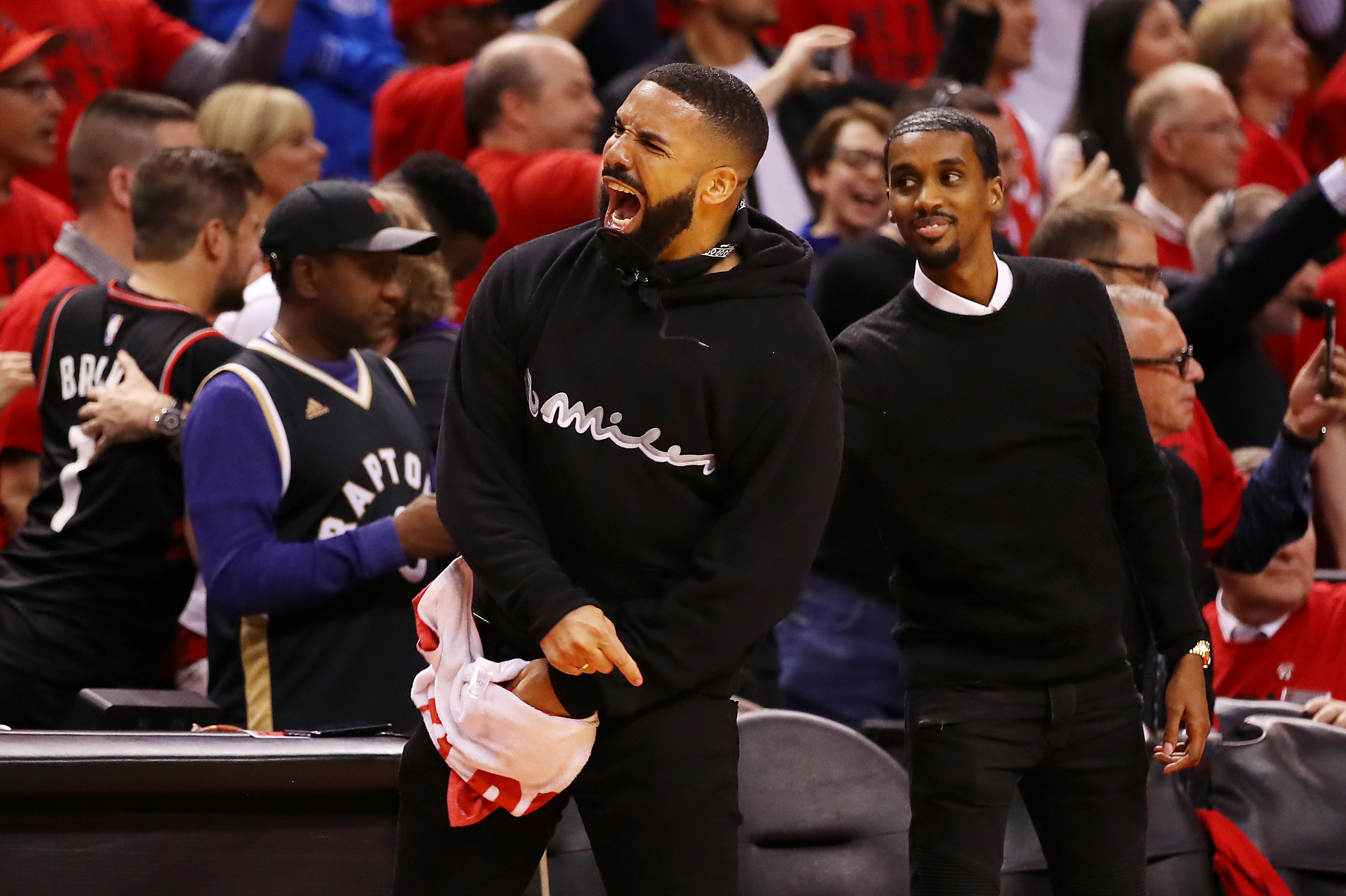 Raptors beat Warriors in Game 1, Drake celebrates as only Drake can 