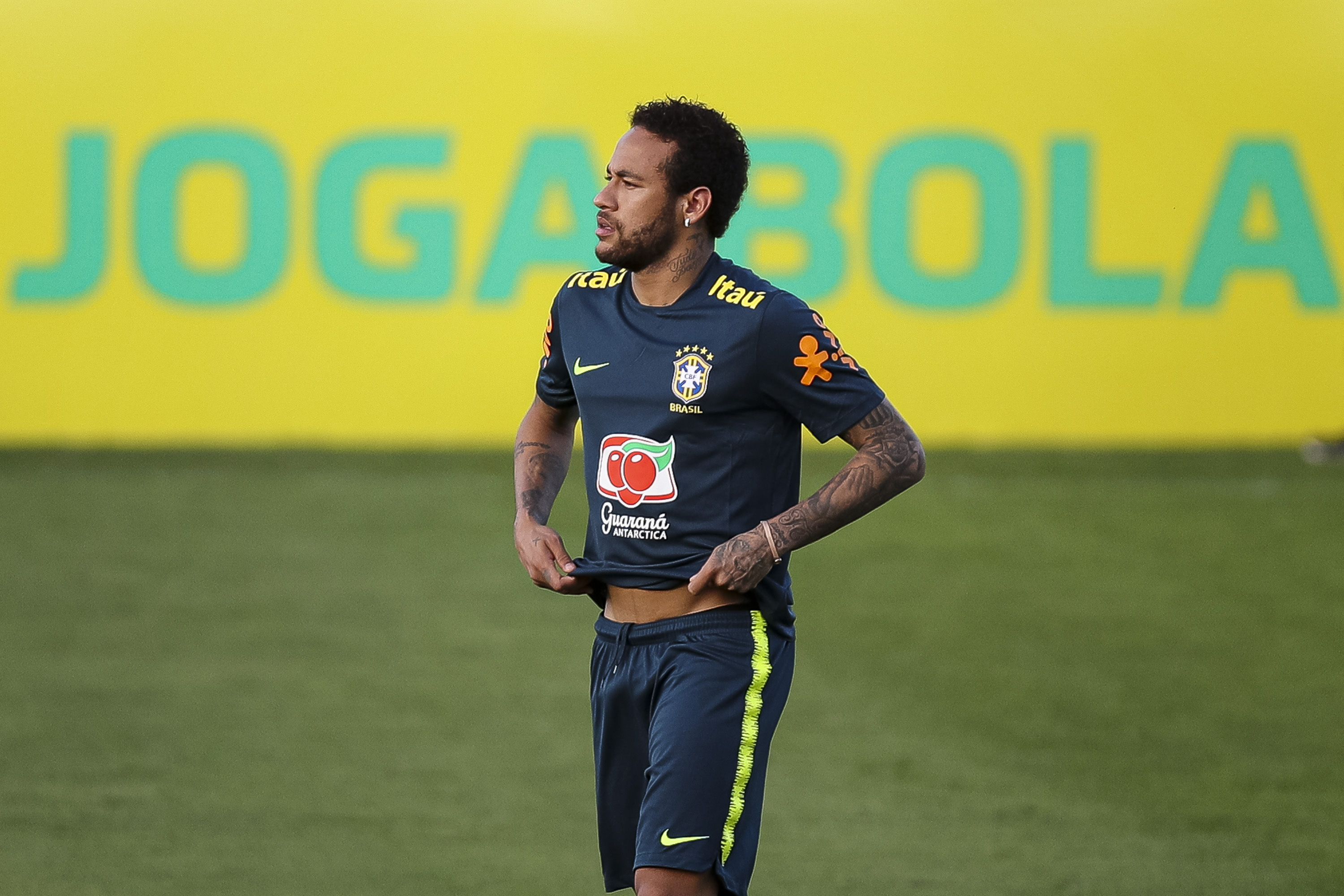 Neymar Injured In Brazil Training Ahead Of 19 Copa America Bleacher Report Latest News Videos And Highlights