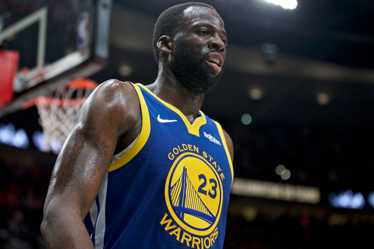 Video: Draymond Green Walks Around Toronto in Drake Hoodie ...