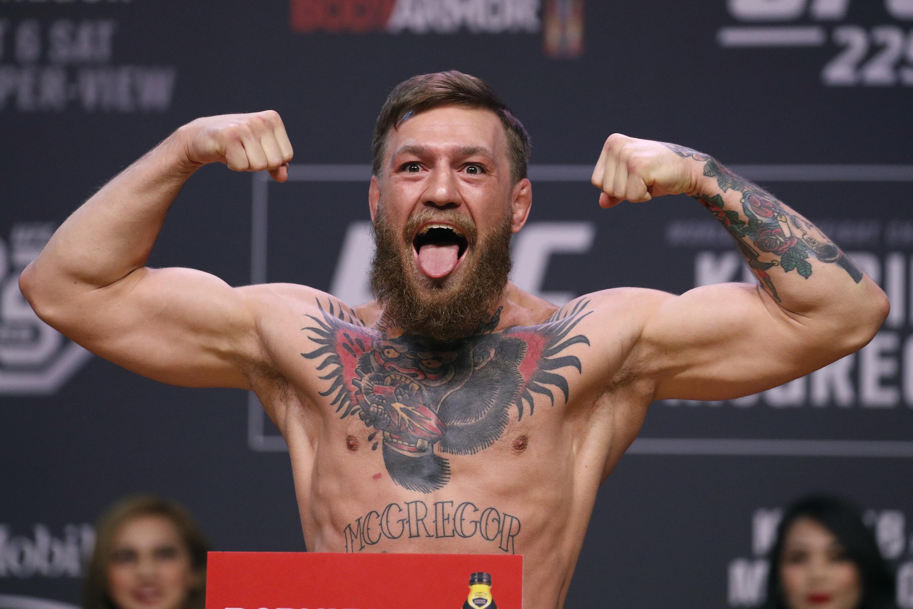 Conor Mcgregor Challenges Floyd Mayweather To Boxing Rematch Bleacher Report Latest News Videos And Highlights